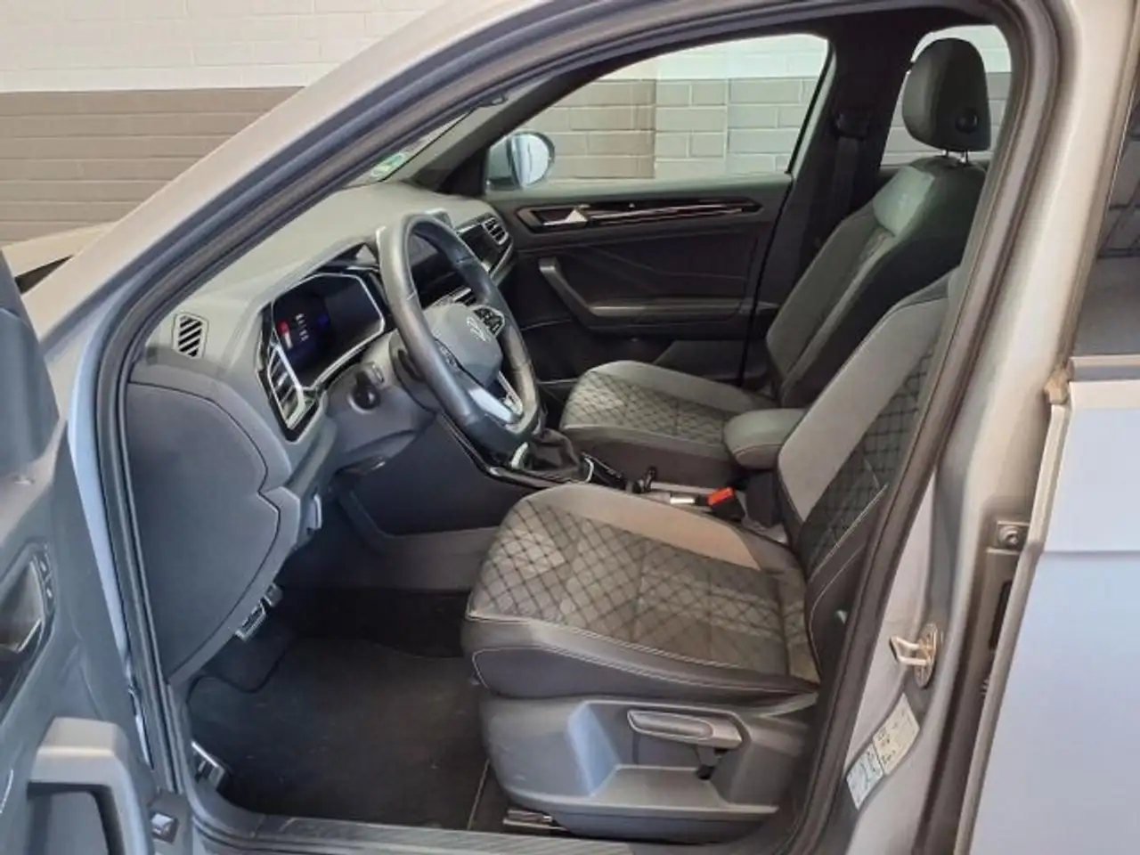 Volkswagen T-Roc R-Line 1.5 TSI DSG Pano/Sthz/Nav/SHZ/Keyle, миниатюра 7