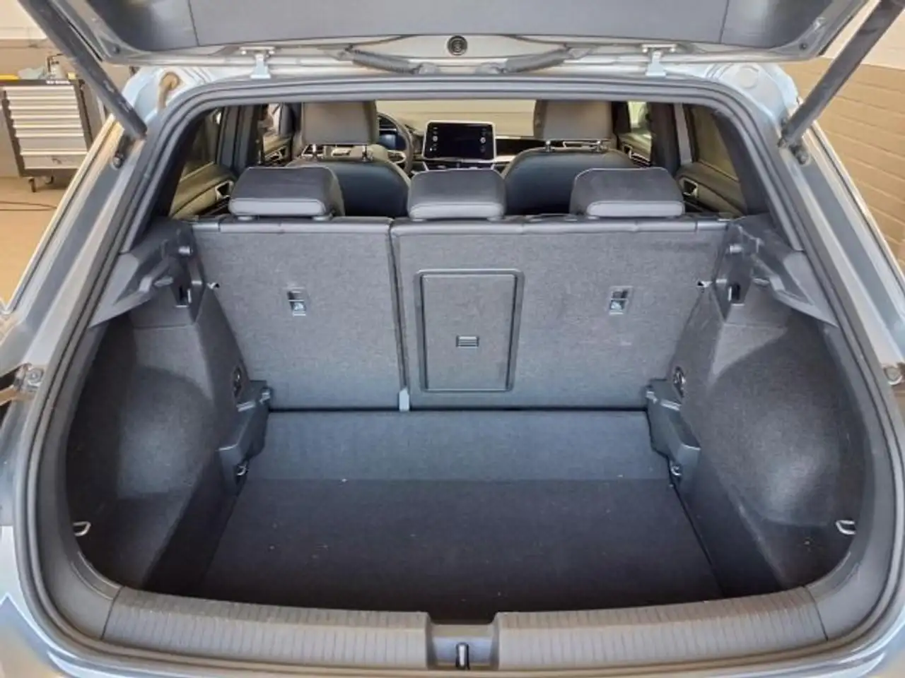 Volkswagen T-Roc R-Line 1.5 TSI DSG Pano/Sthz/Nav/SHZ/Keyle, миниатюра 9