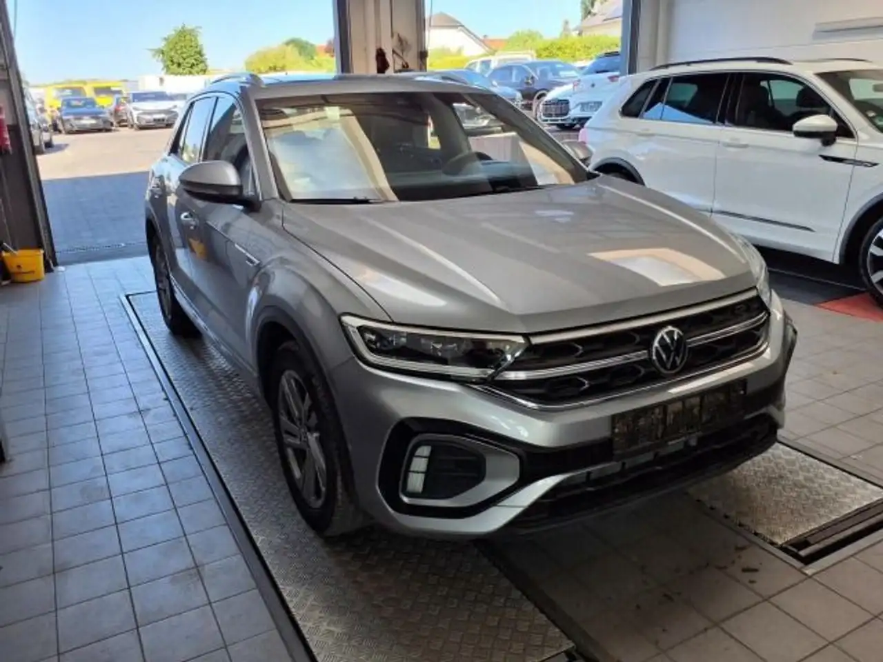 Volkswagen T-Roc R-Line 1.5 TSI DSG Pano/Sthz/Nav/SHZ/Keyle, миниатюра 2