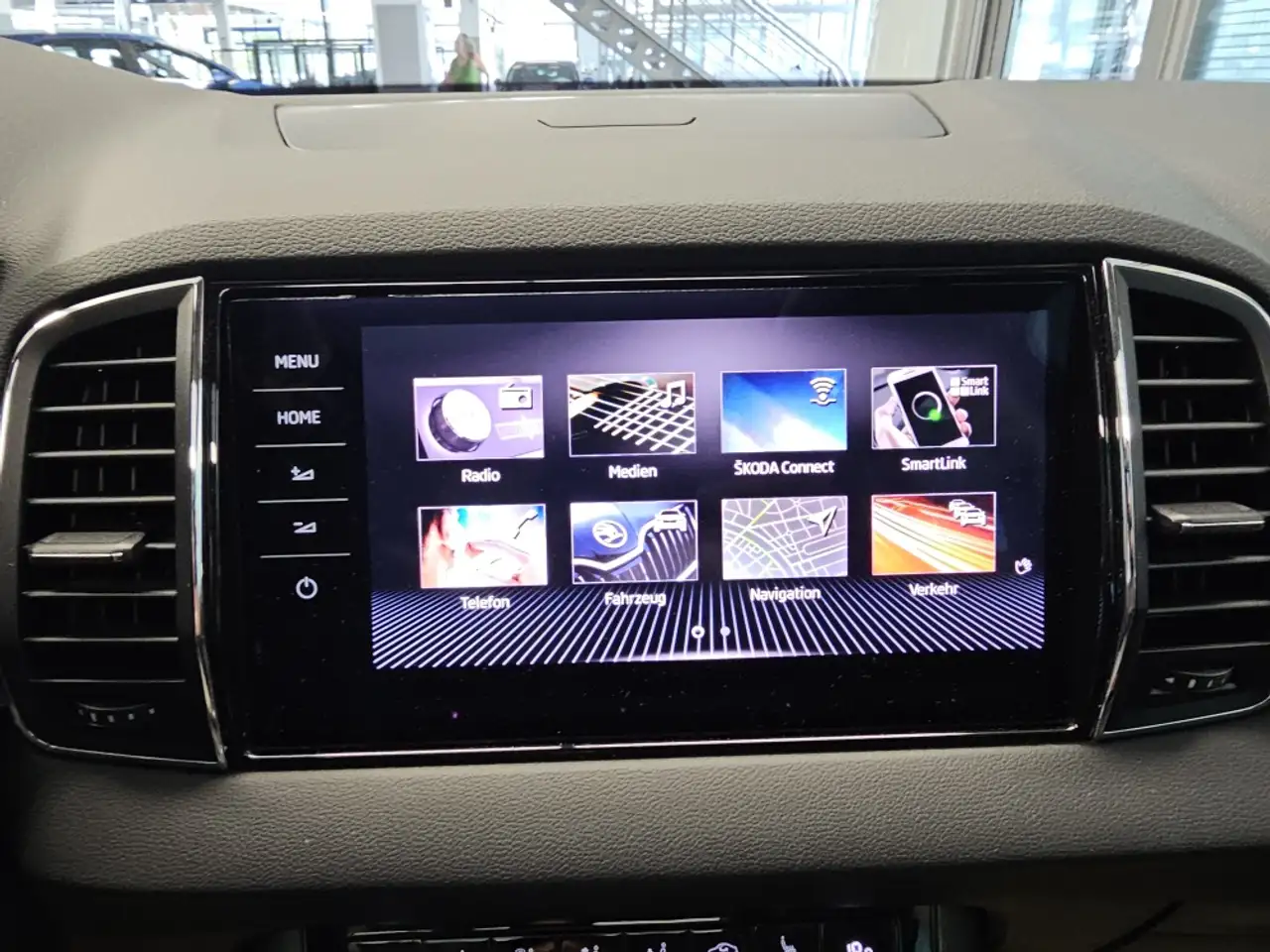 Skoda Karoq Style Leder,Pano-Dach,AHK,Sitzheizung,PDC, миниатюра 13