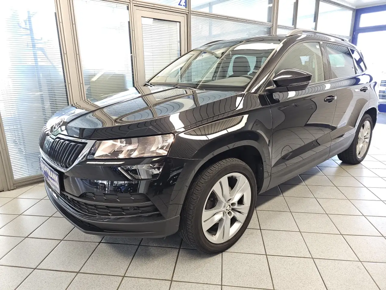 Skoda Karoq Style Leder,Pano-Dach,AHK,Sitzheizung,PDC, миниатюра 2