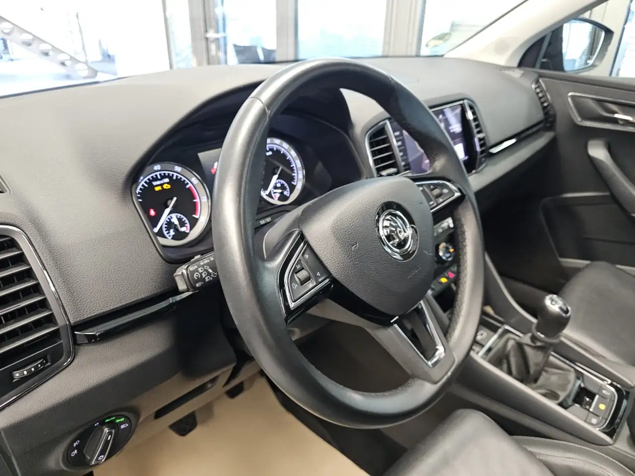 Skoda Karoq Style Leder,Pano-Dach,AHK,Sitzheizung,PDC, миниатюра 22