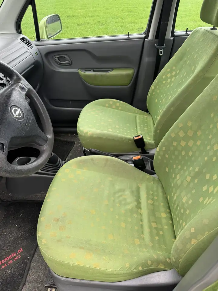 Opel Agila 1.2-16V Elegance, foto 8