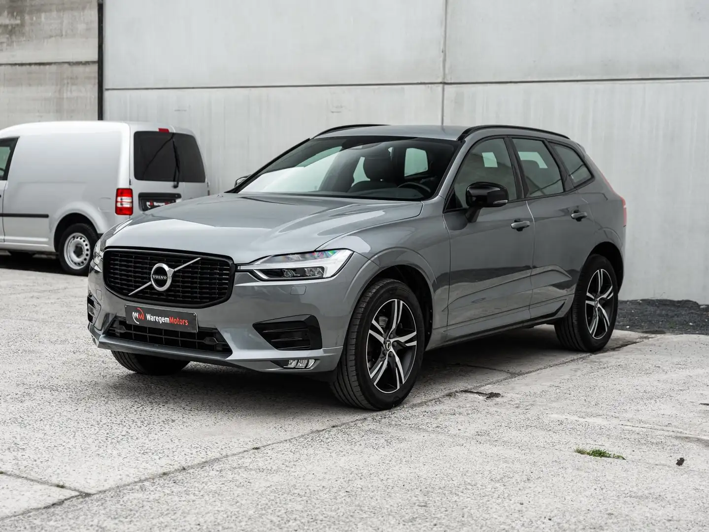 Volvo XC60 XC60 D4 Geartronic R-Design Sportseats towbar Grijs - 1
