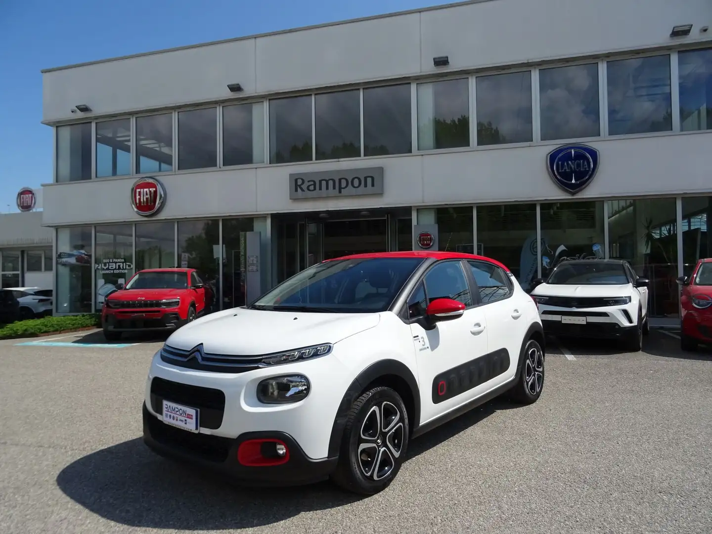 Citroen C3 Citroen C3 1.2 VTi Graphic Білий - 1