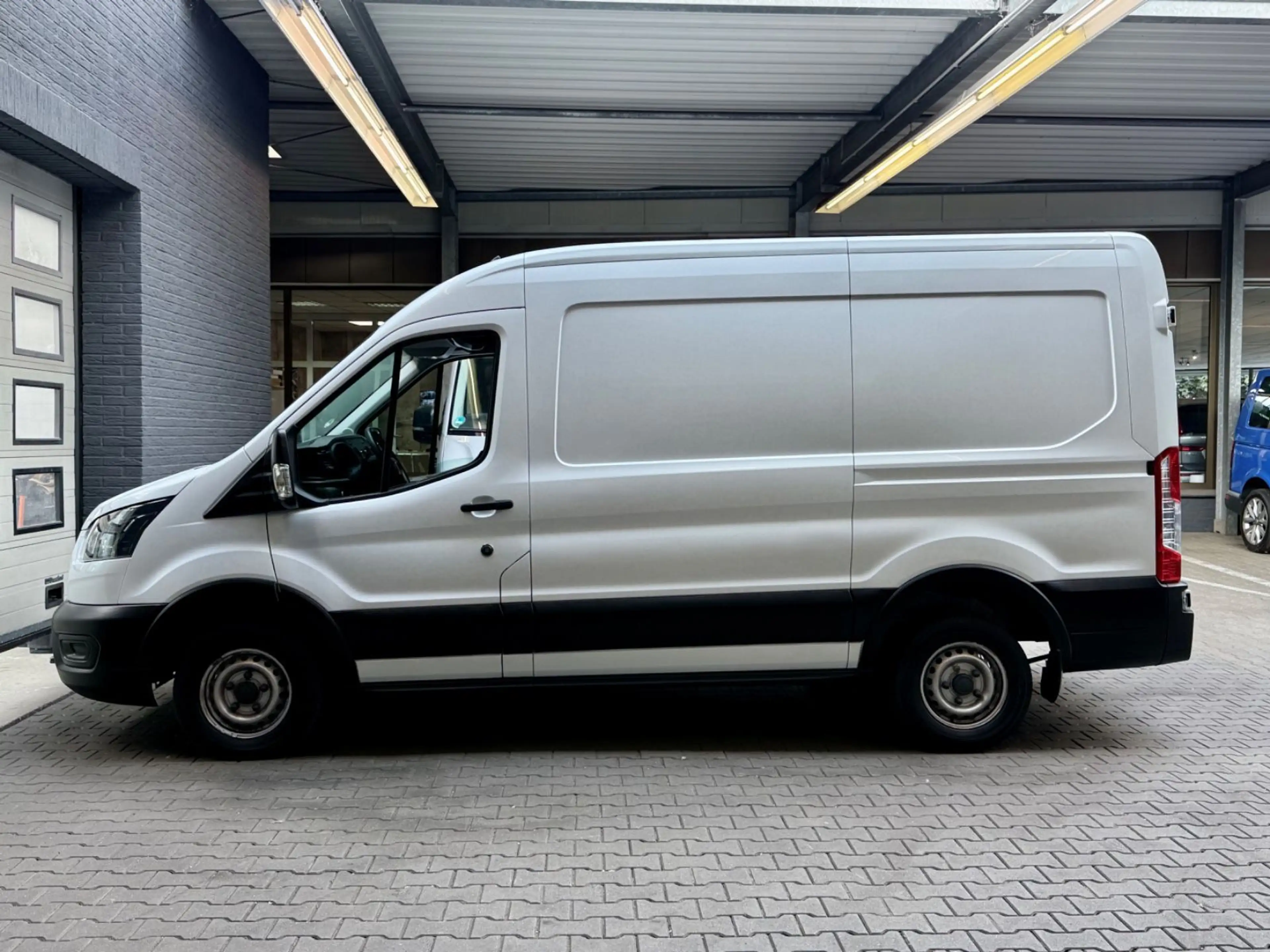 Ford Transit 2.0 D L2H2 1. HAND BLUETOOTH — photo 7