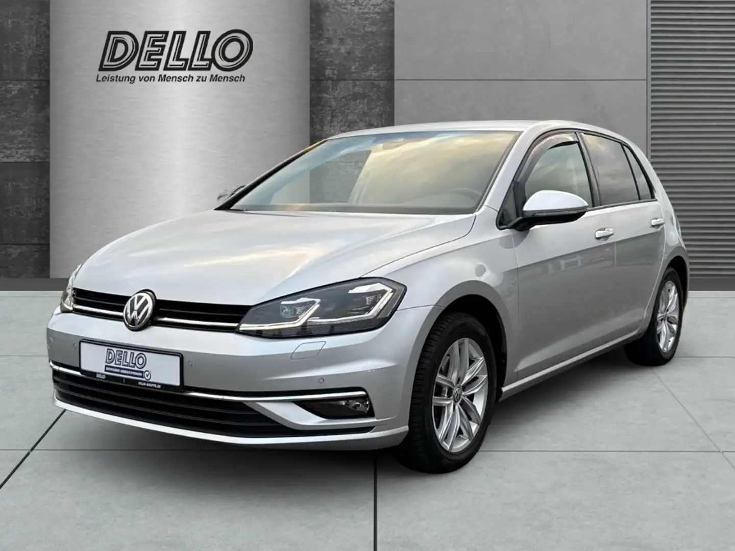 Volkswagen Golf Comfortline BMT Start-Stopp  VII 1.5 TSI Anhängerz Argent - 1