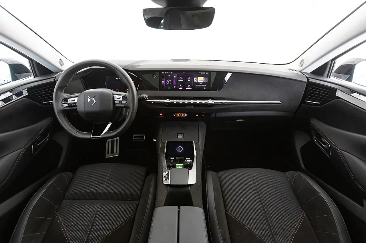 DS Automobiles DS 4 2024