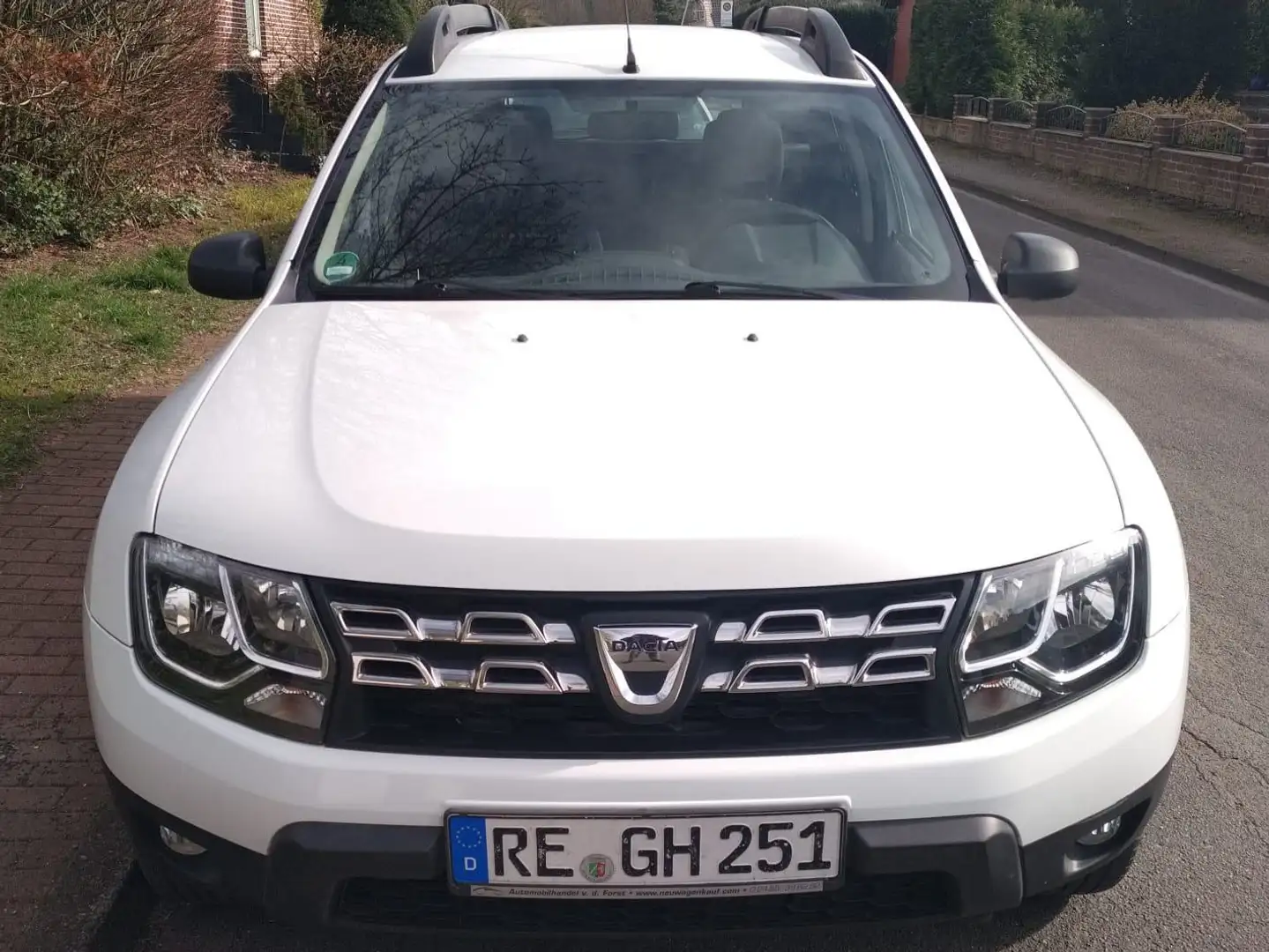 Dacia Duster Weiß - 1