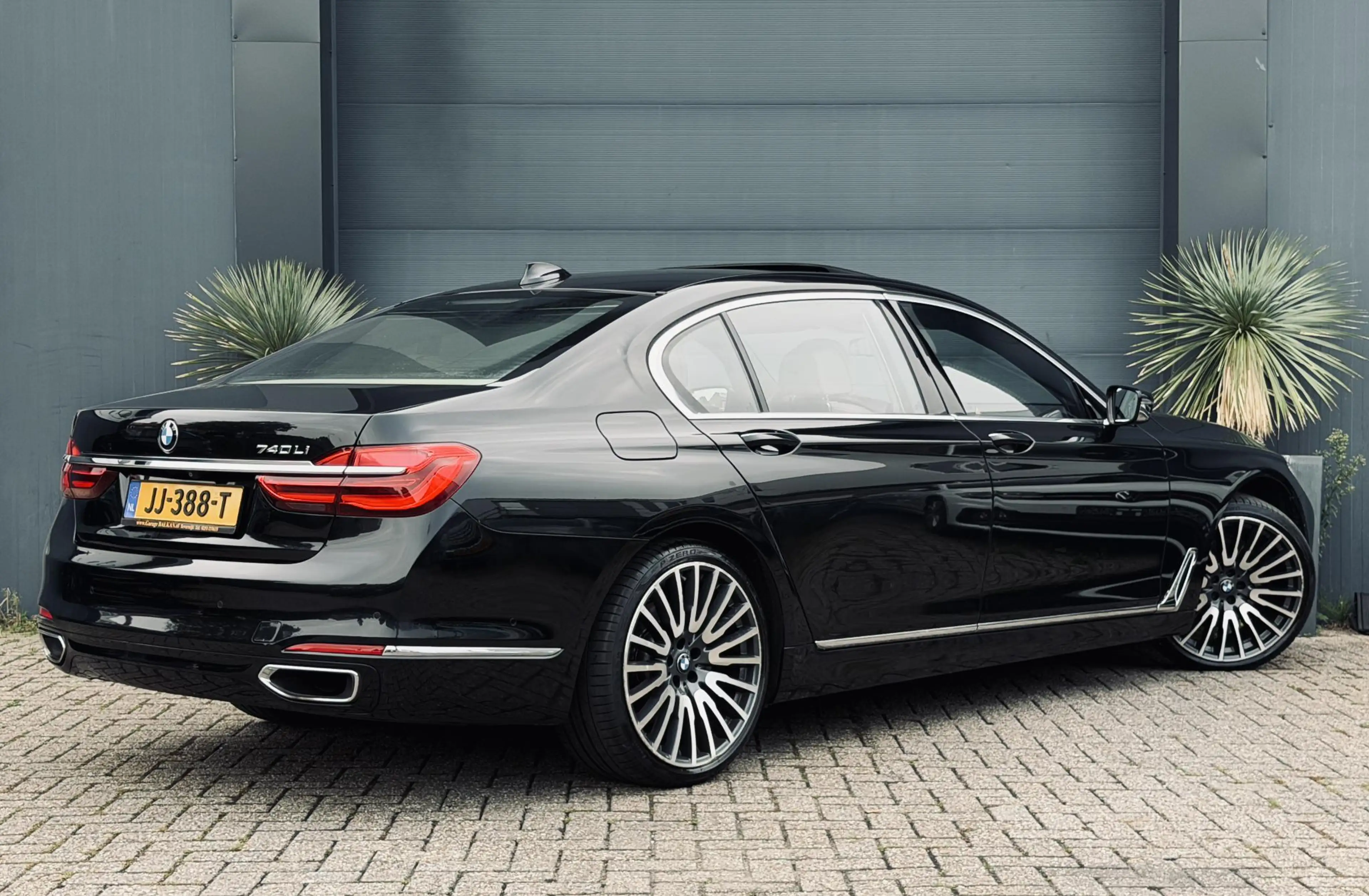 BMW 740 7-serie 740Li High Executive — photo 13