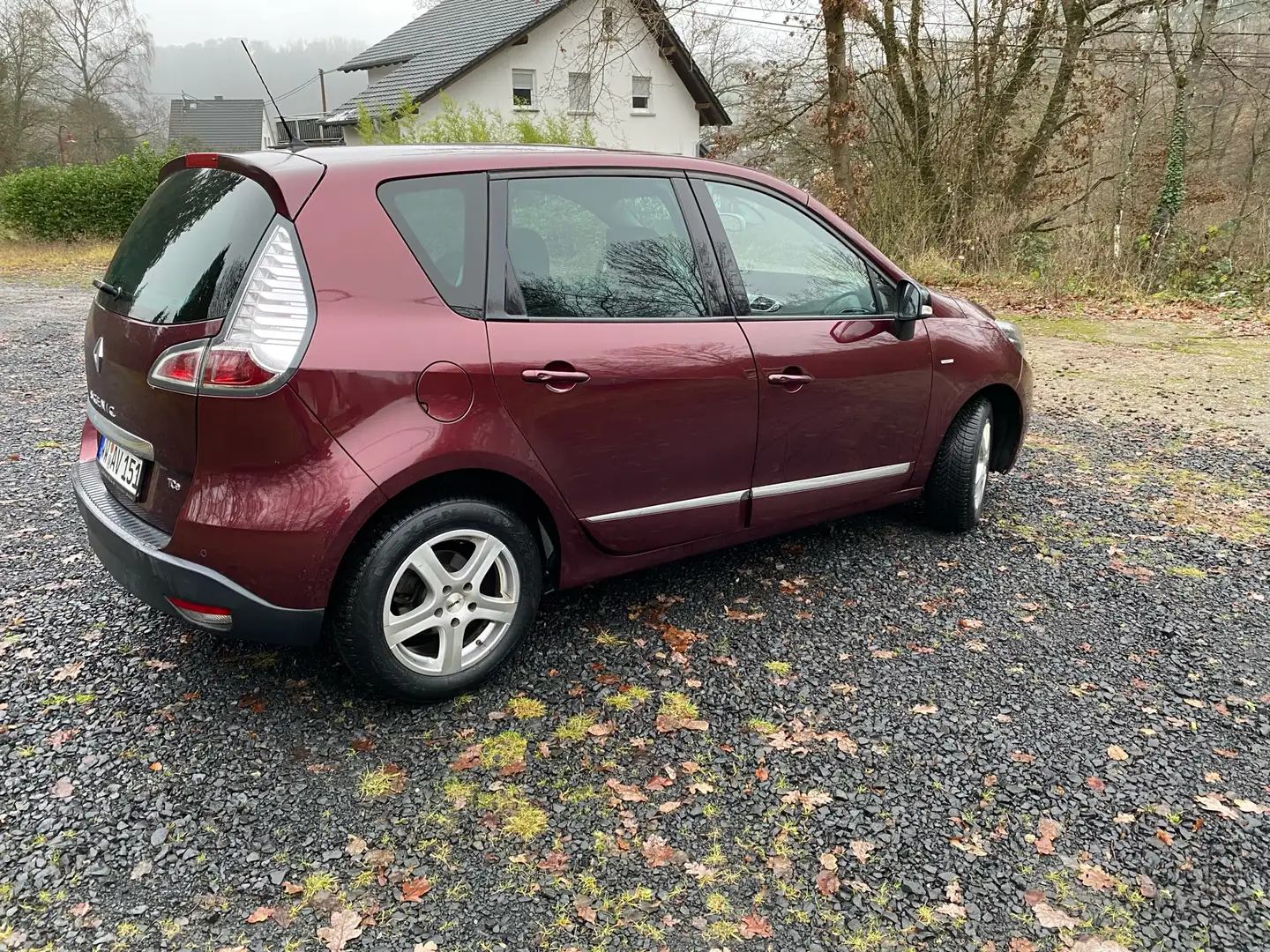 Renault Scenic Energy TCe 130 S&S Bose Edition Czerwony - 2