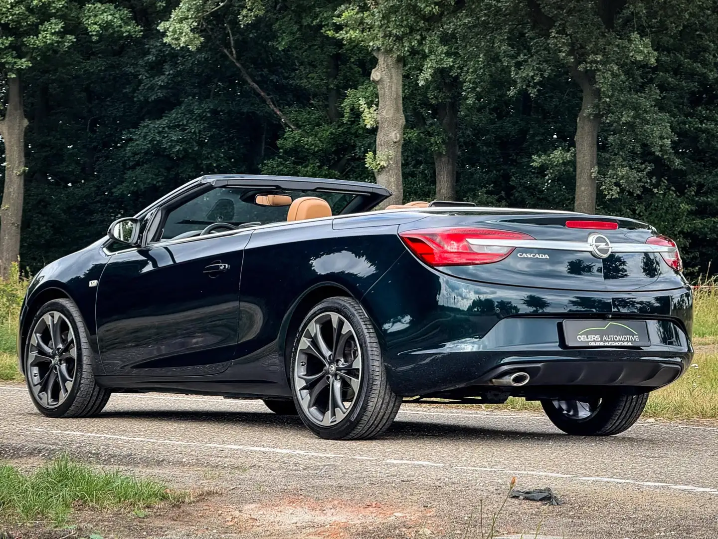 Opel Cascada 1.6 SIDI Exclusive | Groen Metalic | Leder | Navi Groen - 2