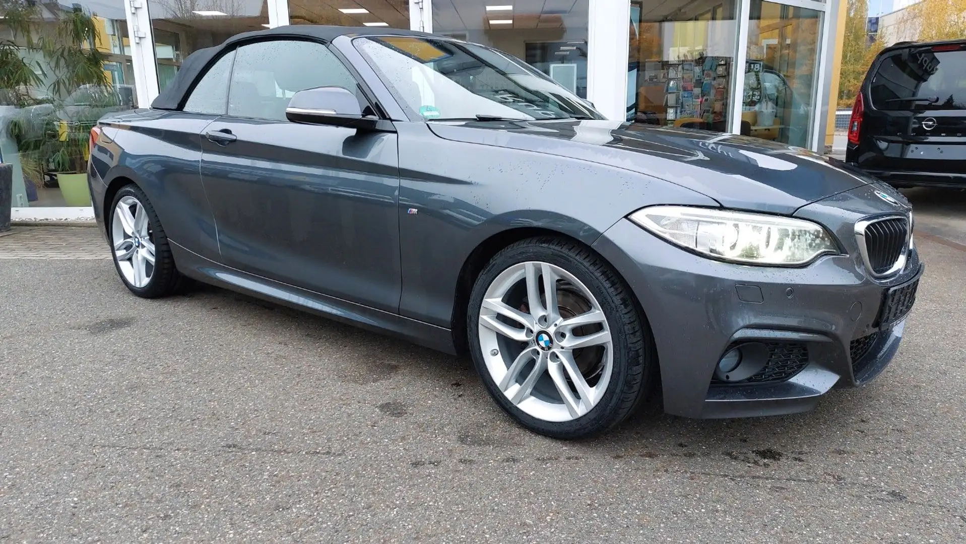 BMW 218 Baureihe 2 Cabrio 218 i M Sport Grau - 2