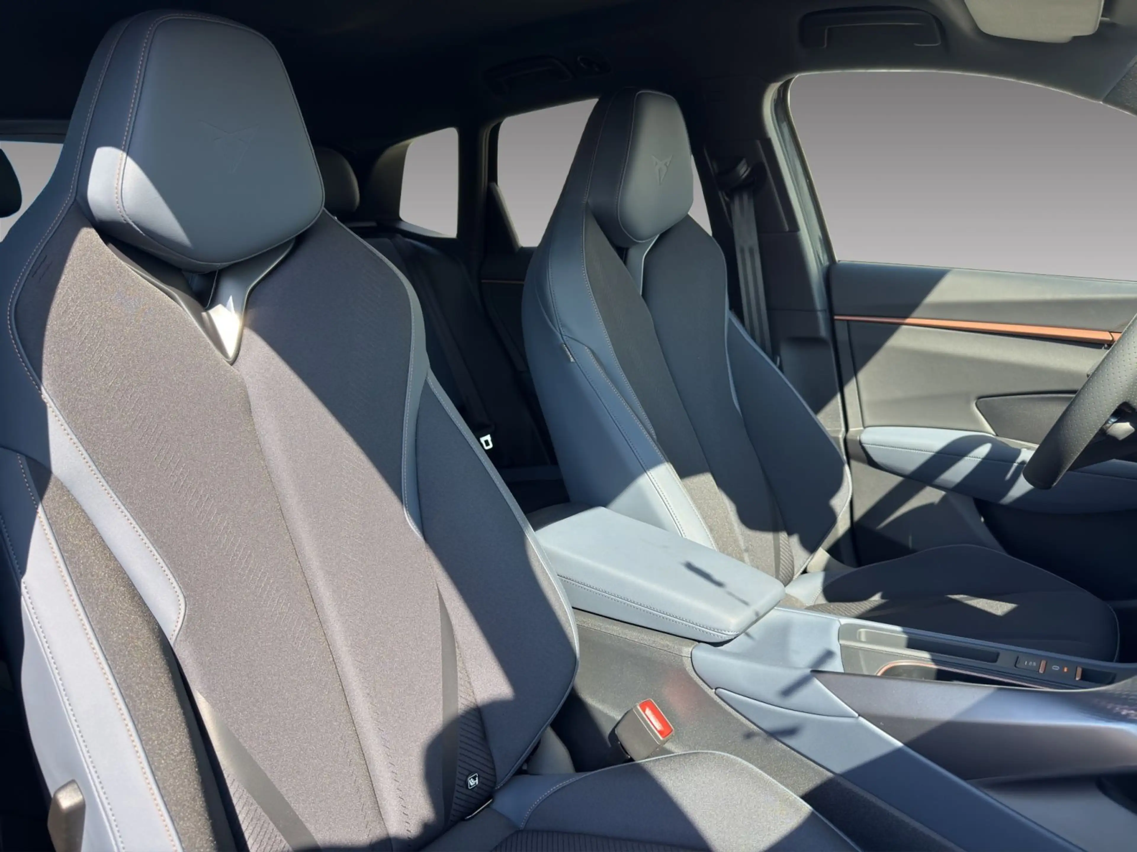 CUPRA Terramar Terrama 1.5 e-Hybrid 204PS AHK HD Matri — photo 9