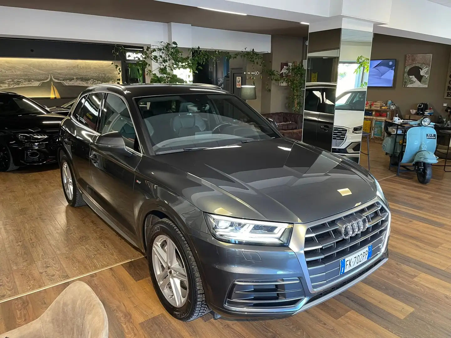 Audi Q5 40 2.0 tdi S-LINE quattro 190cv s-tronic Grijs - 1