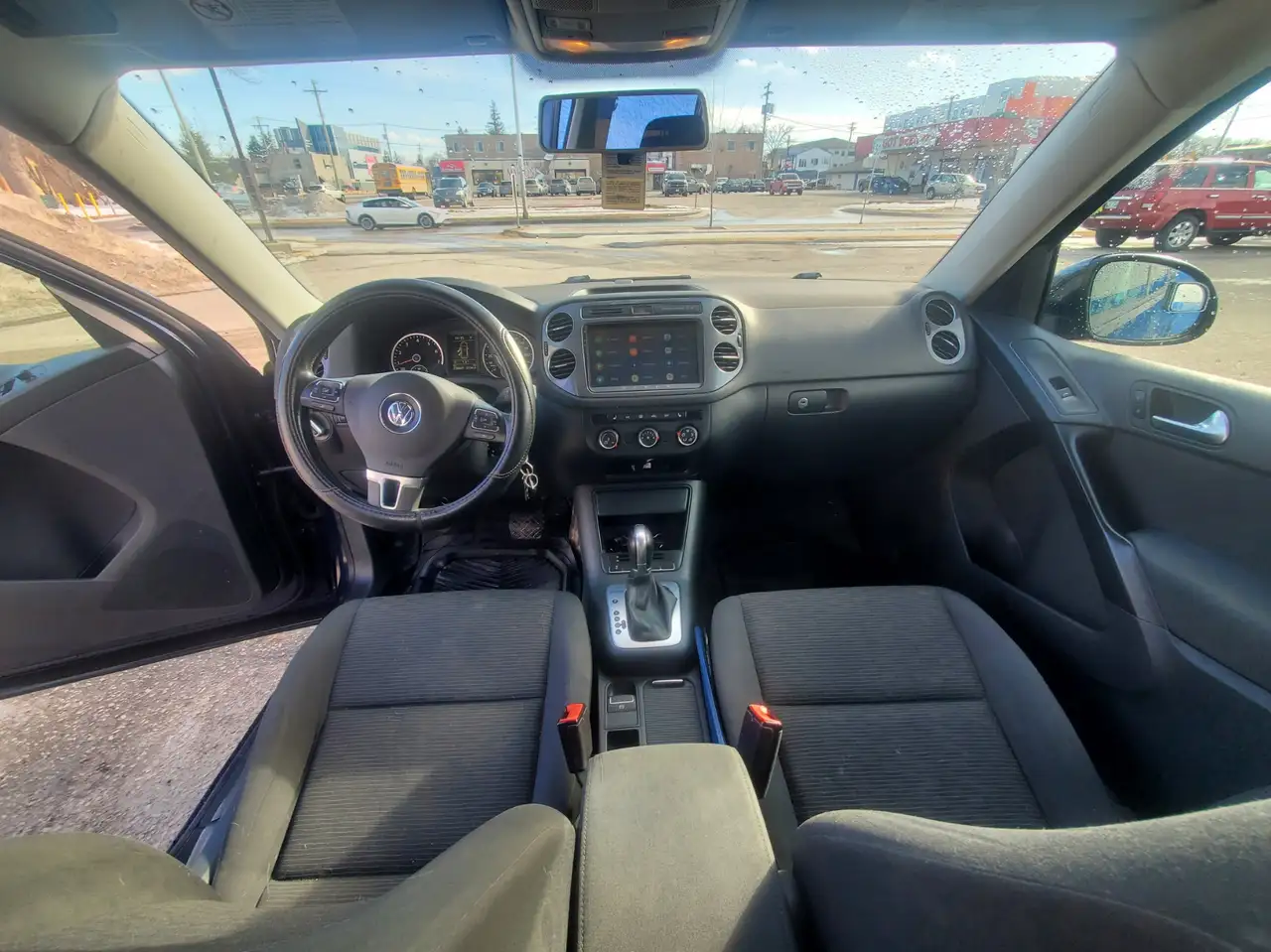Volkswagen Tiguan снимка Volkswagen Tiguan