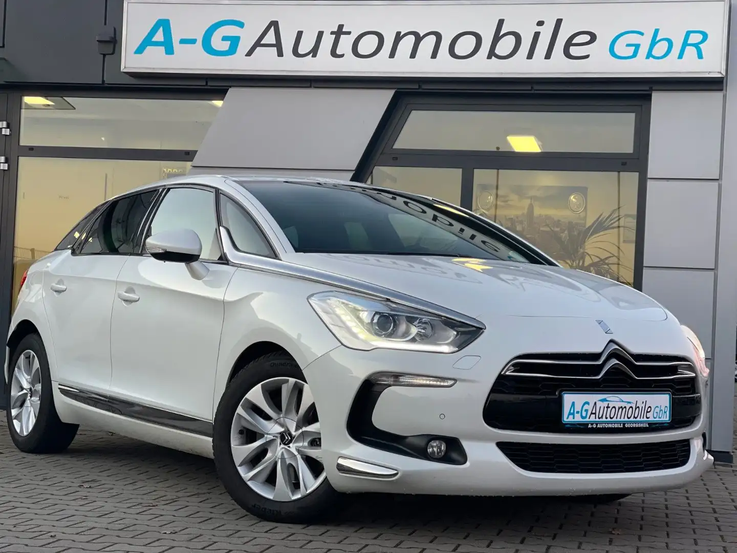 Citroen DS5 SoChic/Automatik/Sonderlackierung/Kamera Blanc - 1