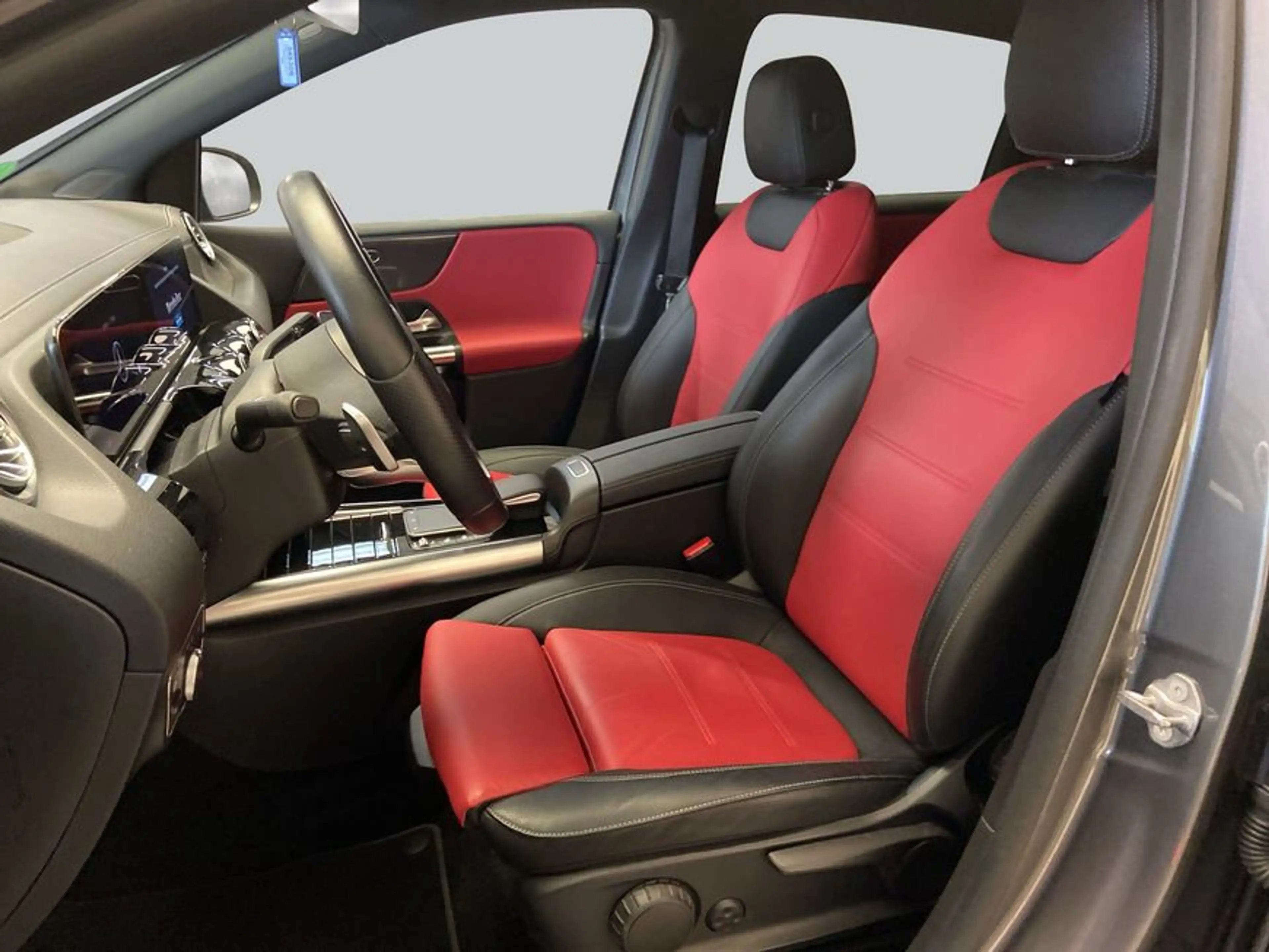 Mercedes-Benz B 250 B-Klasse — photo 10