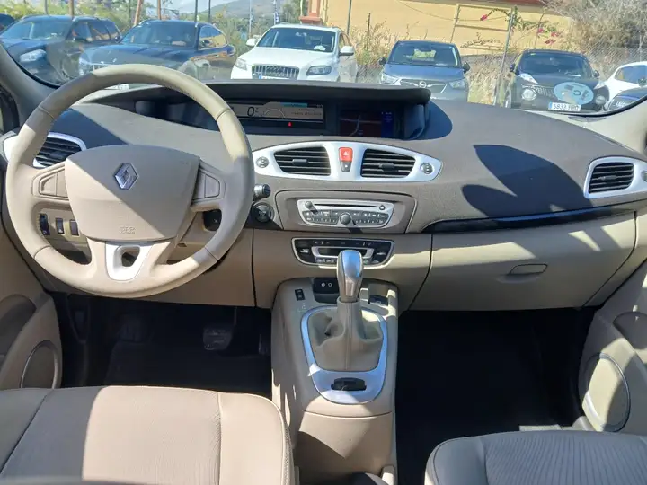 Renault Grand Scénic 2009, foto 10