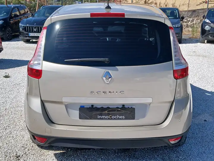 Renault Grand Scénic 2009, foto 6