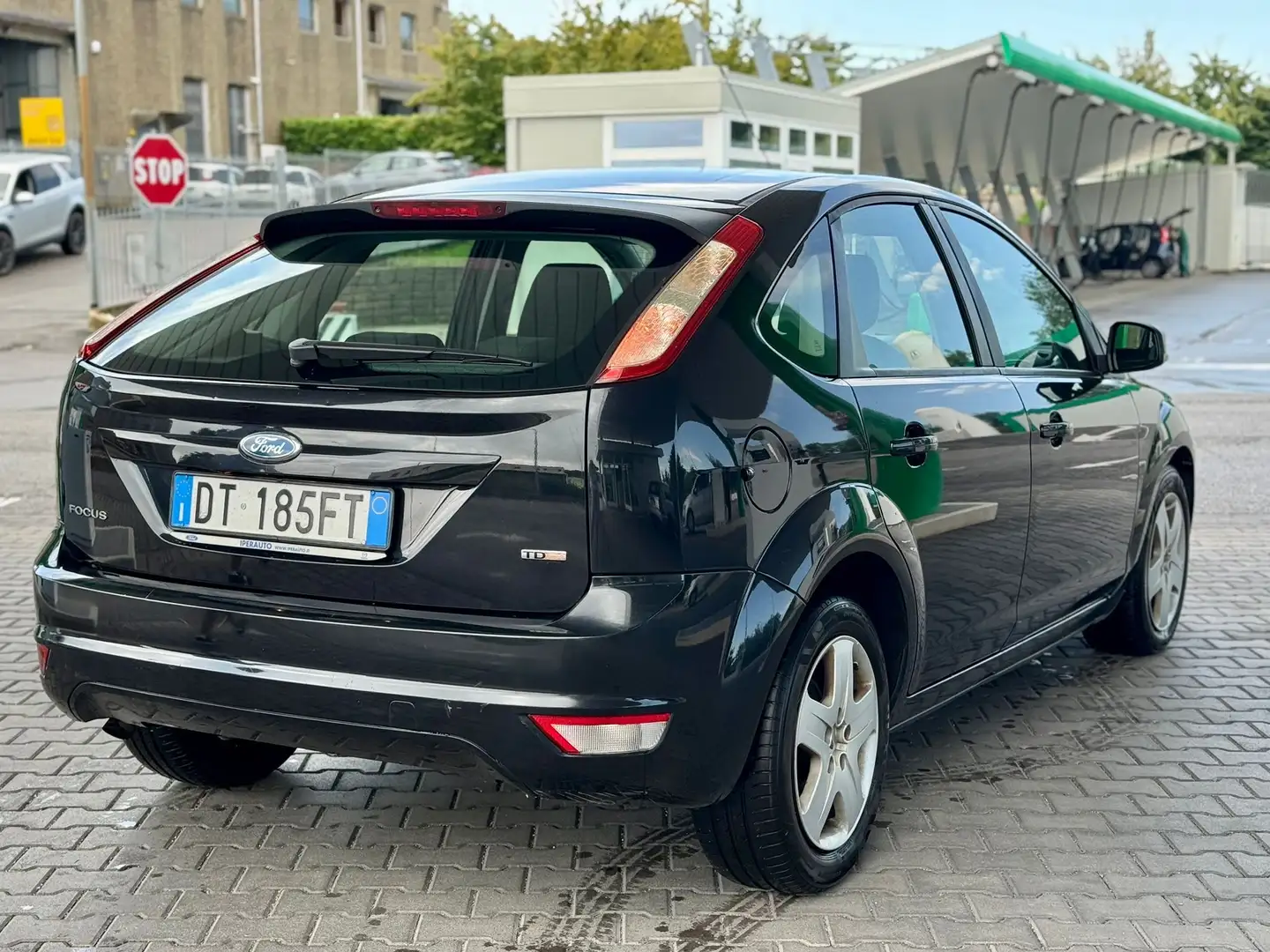 Ford Focus 1.6tdci ok neopatenti distribuzione tagliando ok - 1