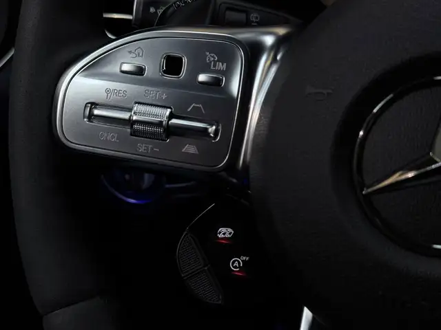Mercedes-Benz GLC 63 AMG S Mercedes-AMG 4MATIC+ *GARANTIE*FACELIFT DESIGNO Ansicht 32