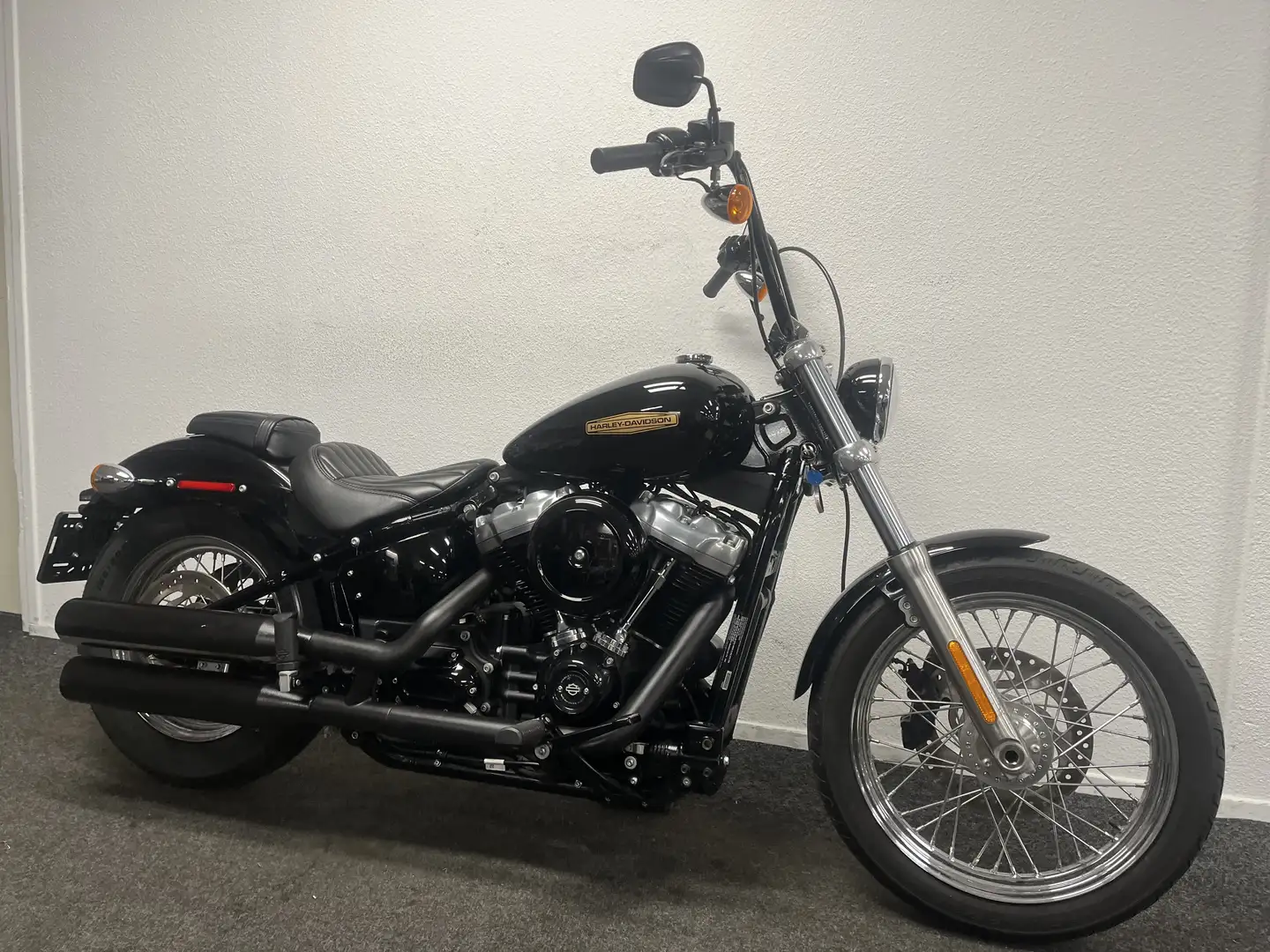 Harley-Davidson Softail HARLEYDAVIDSON STANDARD FXST Zwart - 2