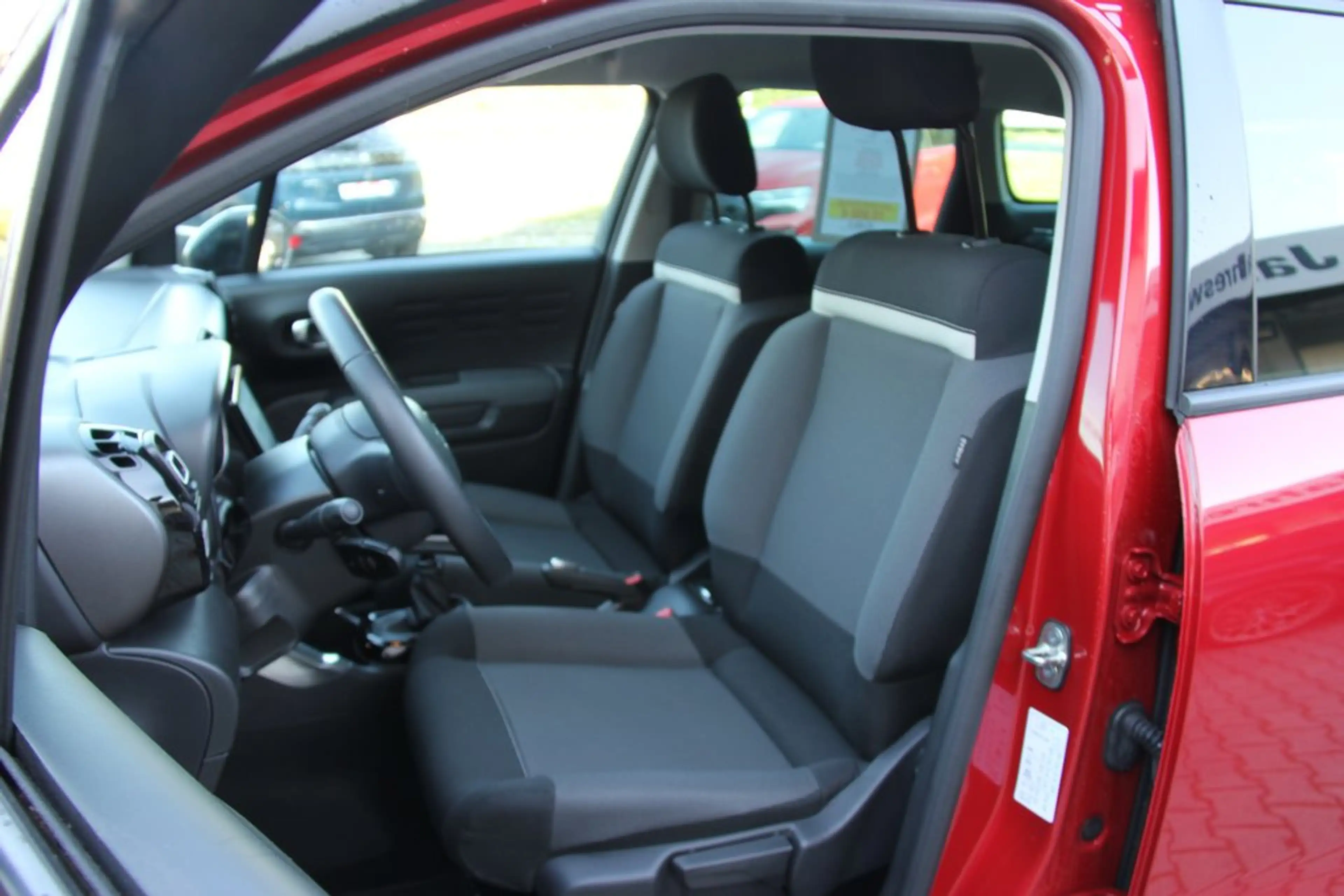 Citroen C3 Aircross 1.5D MAX LED CAM Tempmat 17ZOLL — photo 8