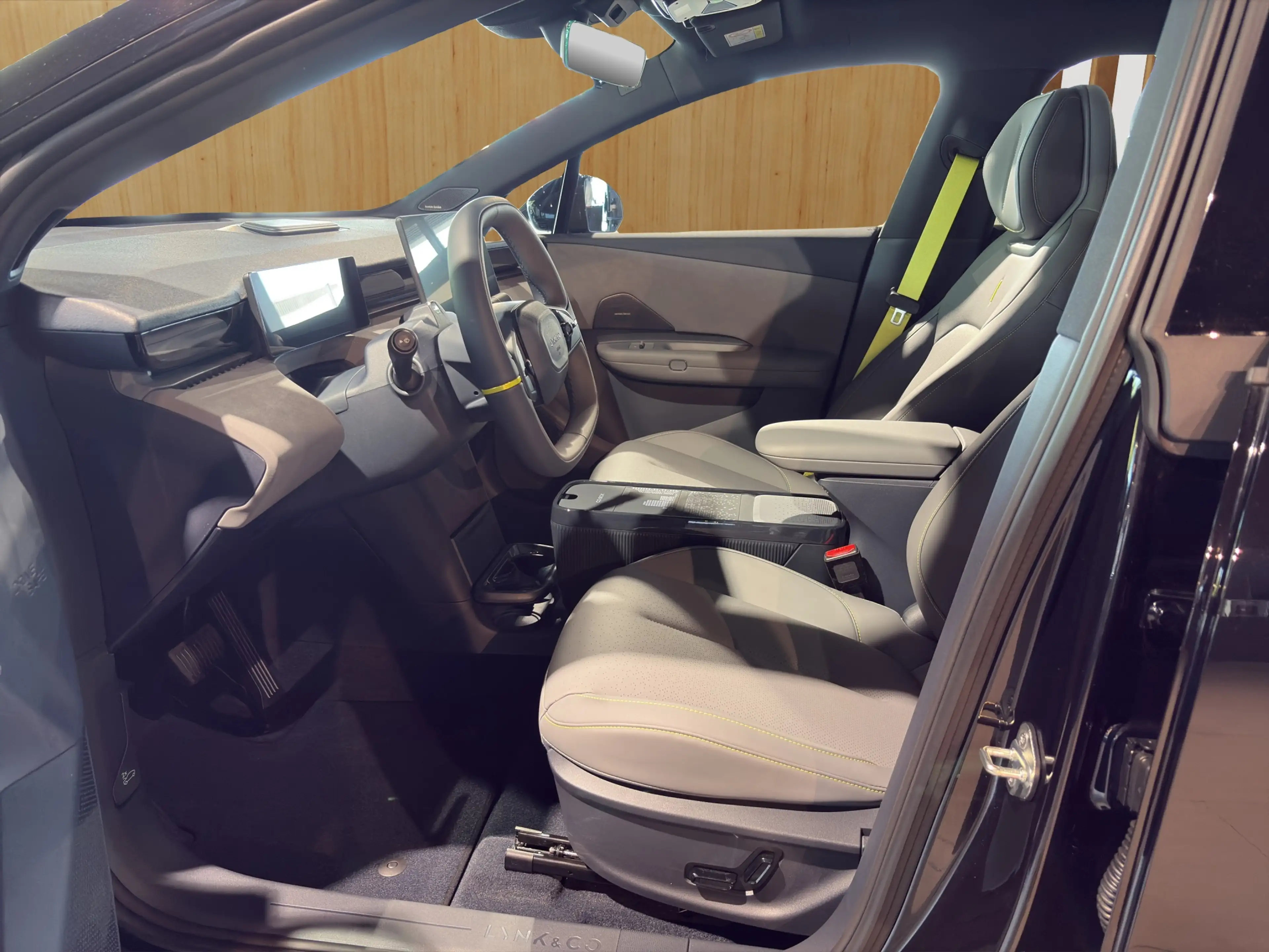 Lynk & Co 02 200 kW More | BLIS | 360 Camera | Stoel + Stuur Ve — photo 7