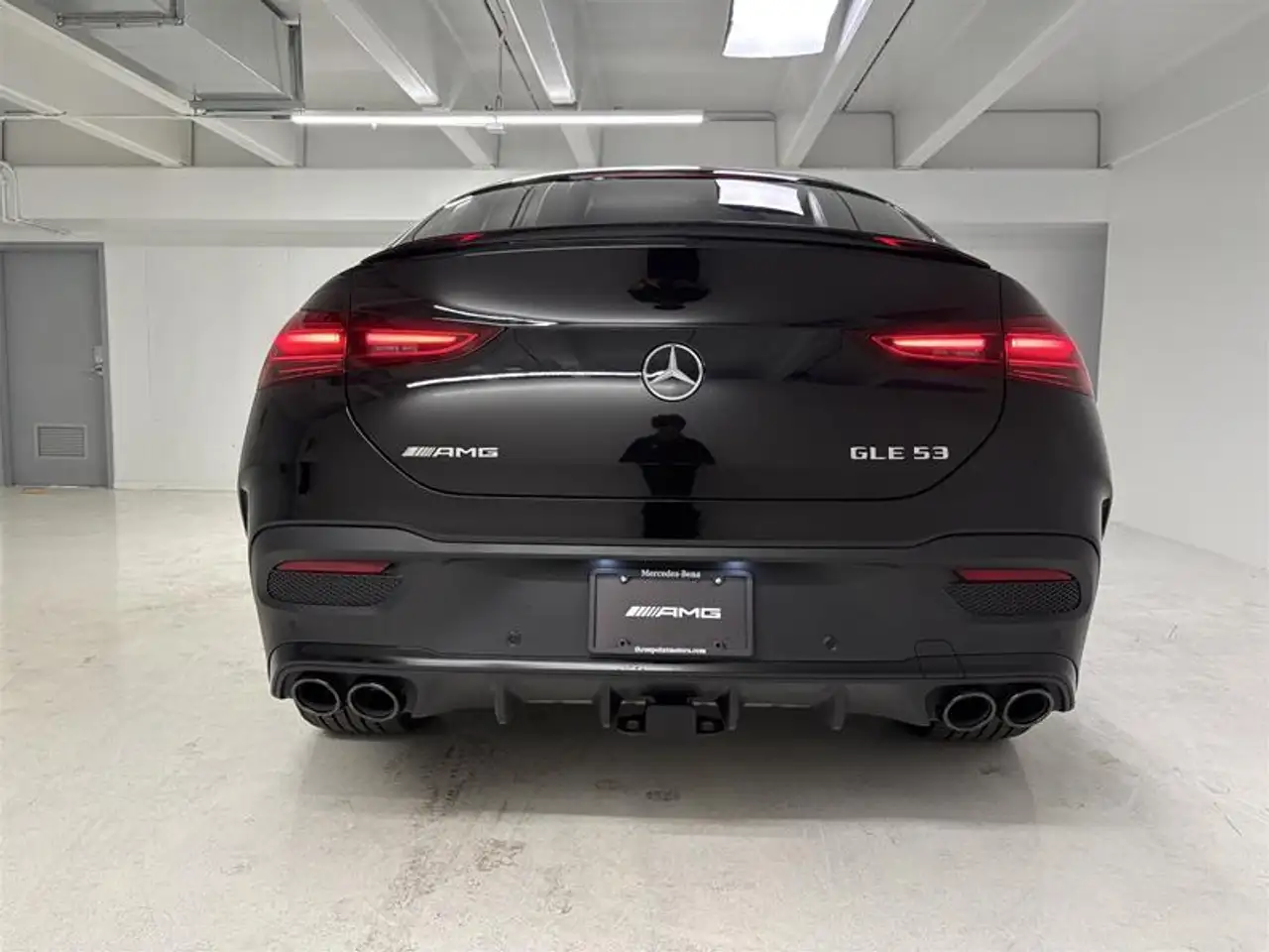 Mercedes-Benz GLE снимка Mercedes-Benz GLE