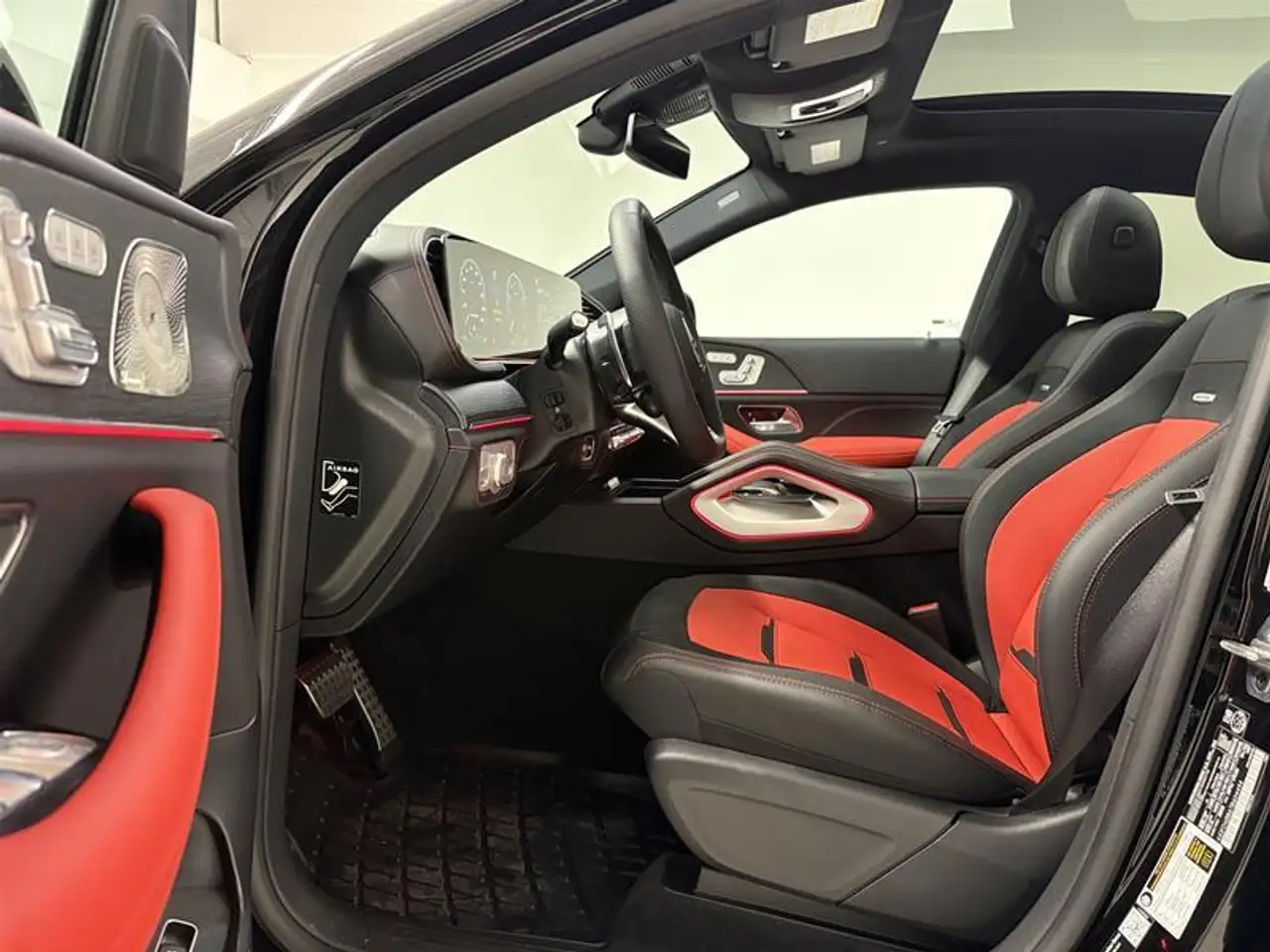 Mercedes-Benz GLE снимка Mercedes-Benz GLE