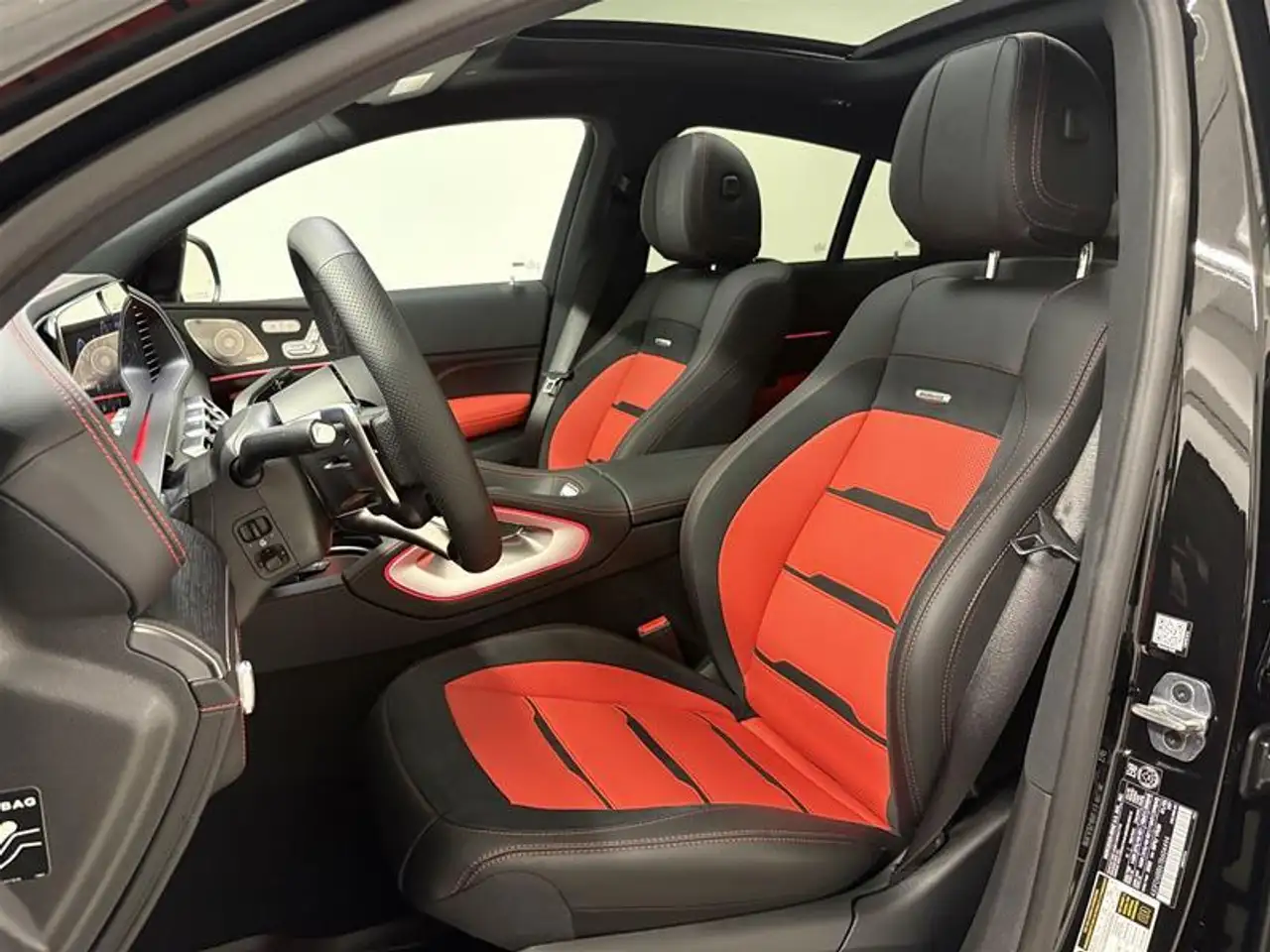 Mercedes-Benz GLE снимка Mercedes-Benz GLE