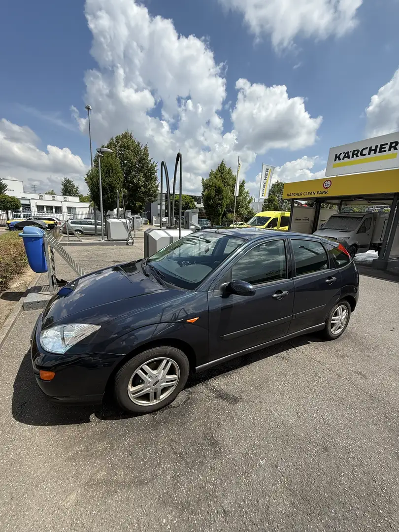 Ford Focus - 1