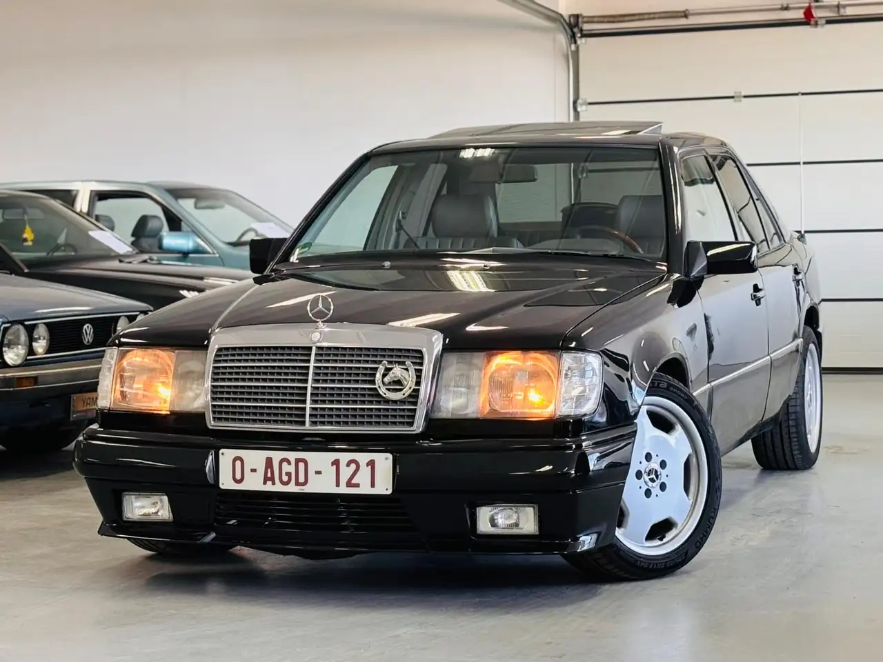 Mercedes-Benz E-Class E 260 1987