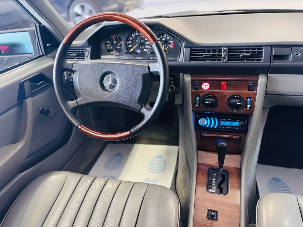 Mercedes-Benz E 260 Pack AMG, foto 9