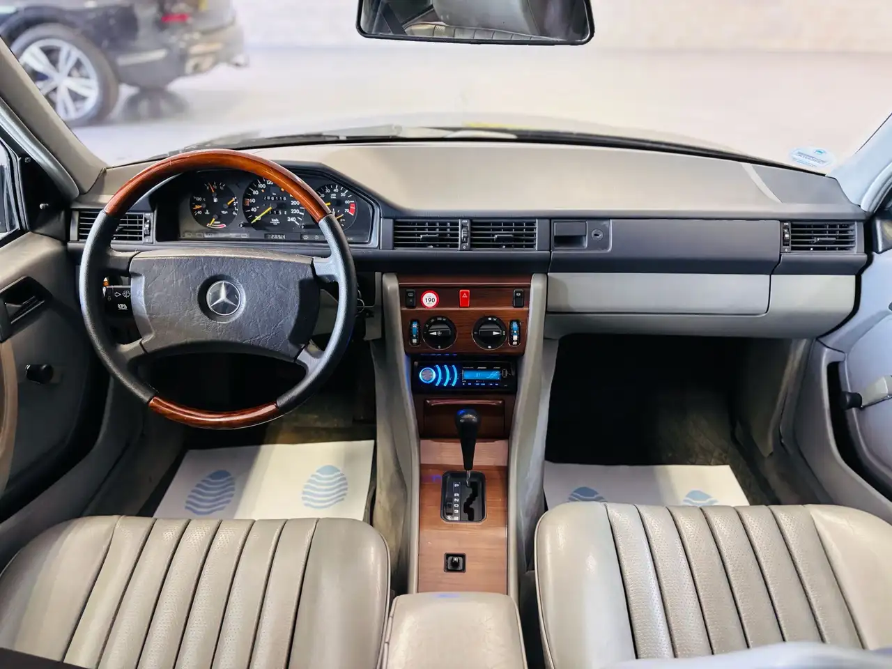 Mercedes-Benz E 260 Pack AMG, foto 8
