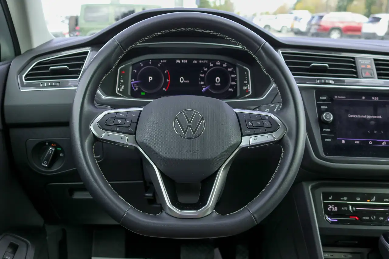 Volkswagen Tiguan снимка Volkswagen Tiguan