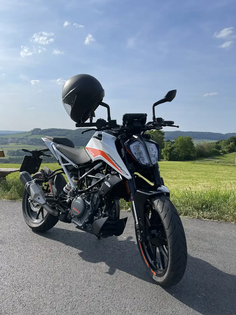 KTM 390 Duke Weiß - 1