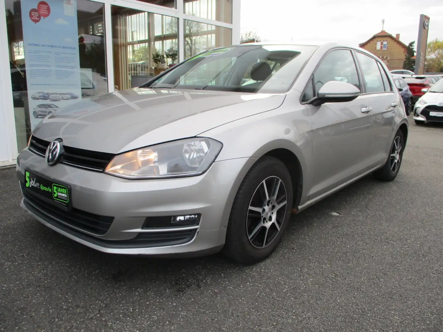 Volkswagen Golf VII 1.4 TSI BMT Comfortline Klima Sitzhzg Stříbrná - 1