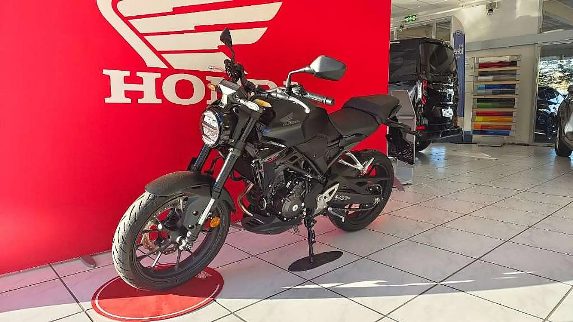 Honda CB 300 R - 1