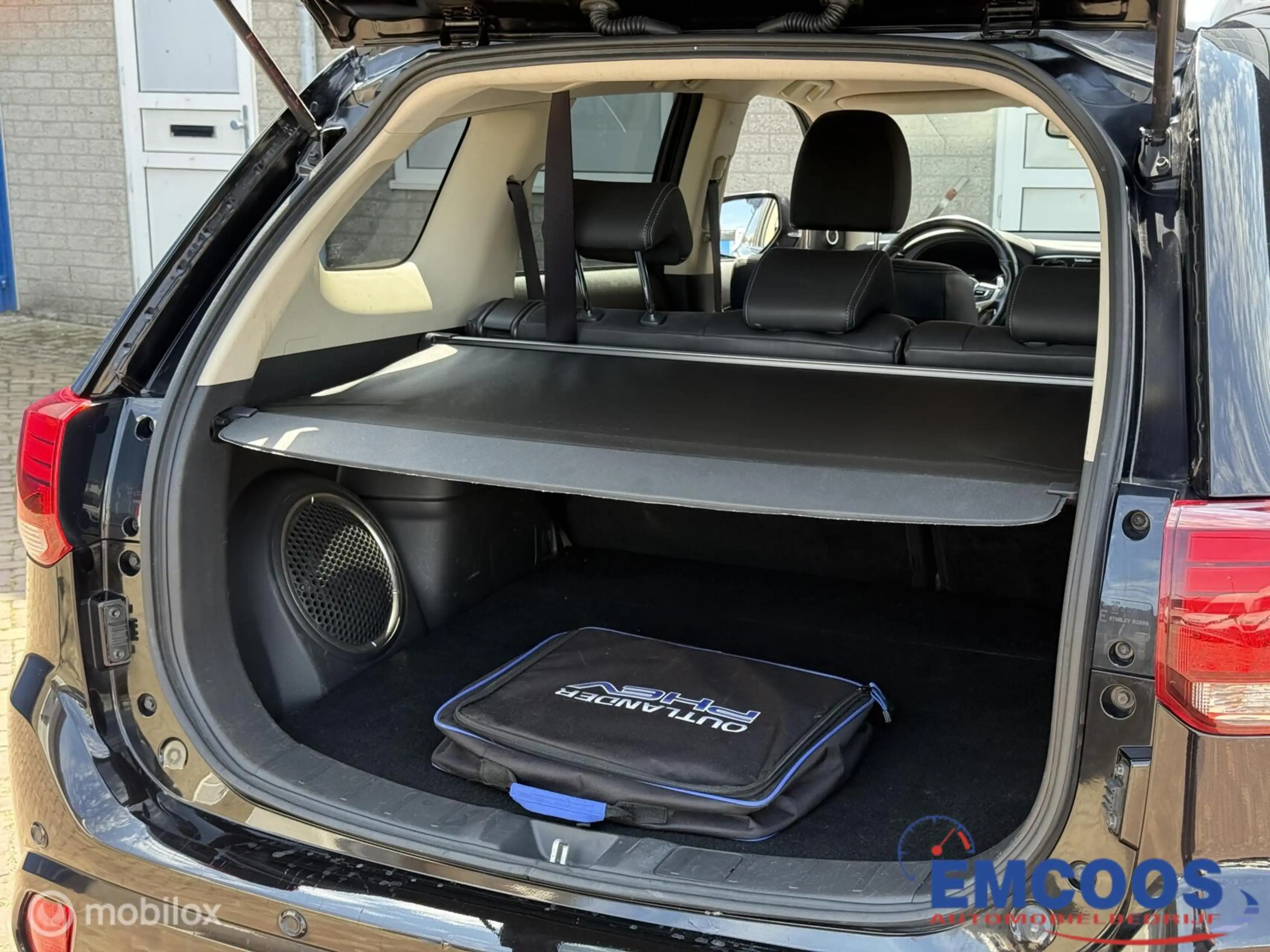 Mitsubishi Outlander 2.0 PHEV Premium *1E Eigenaar*Trekhaak * INCL BTW — photo 4