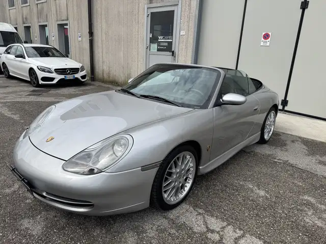 Porsche 996 911 Coupe 3.6 Carrera