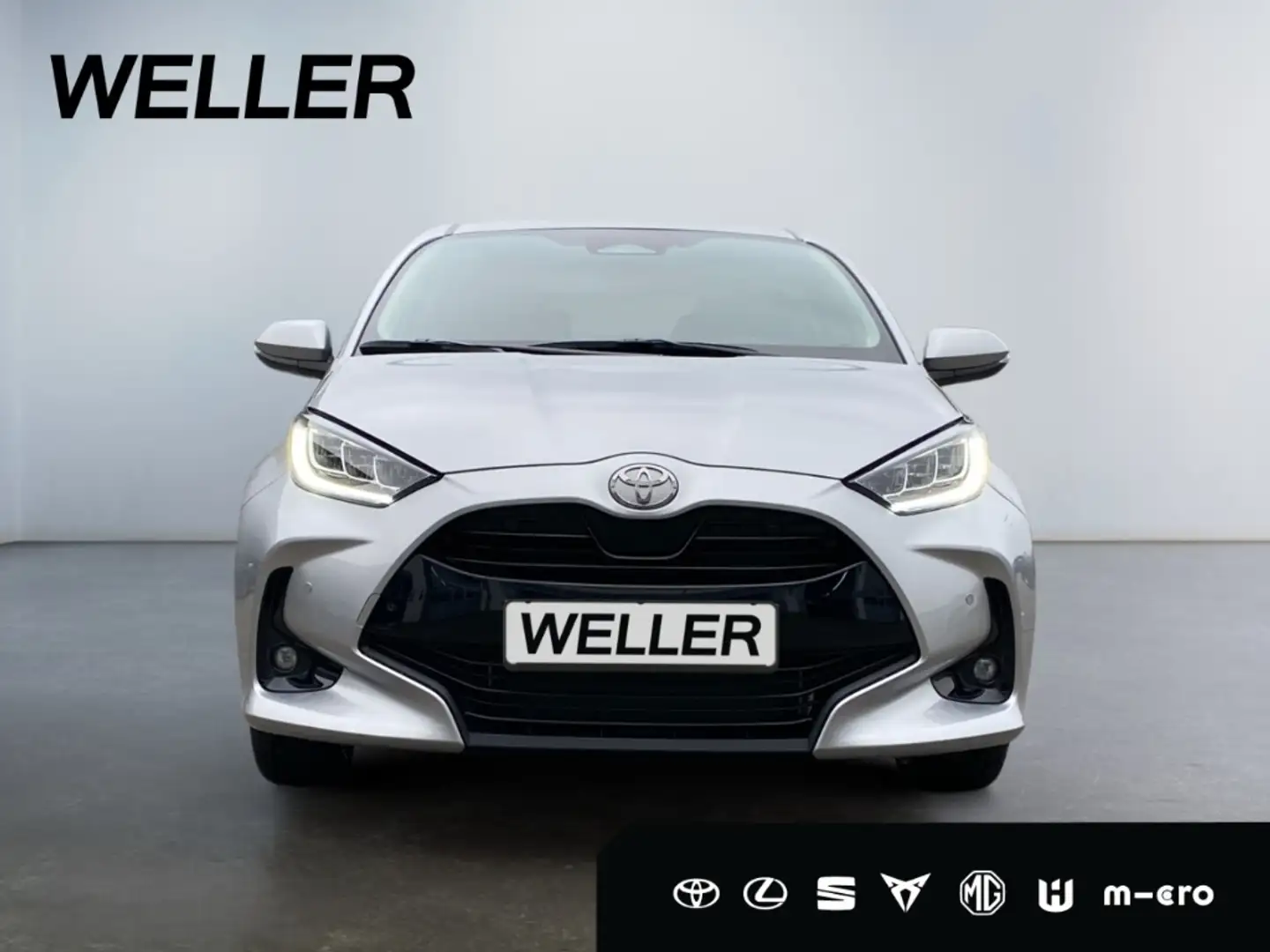 Toyota Yaris Hybrid 116 1.5 Teamplayer *LED*CarPlay*CAM* Silber - 2