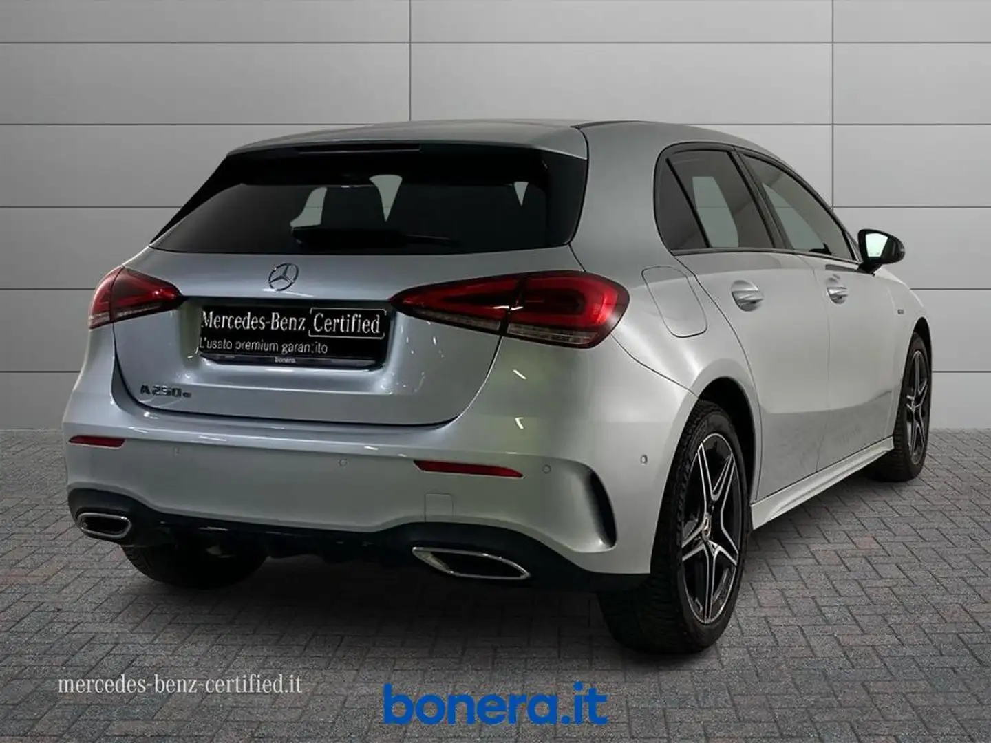 Mercedes-Benz A 250 e eq-power Premium Plus edition auto Argento - 2