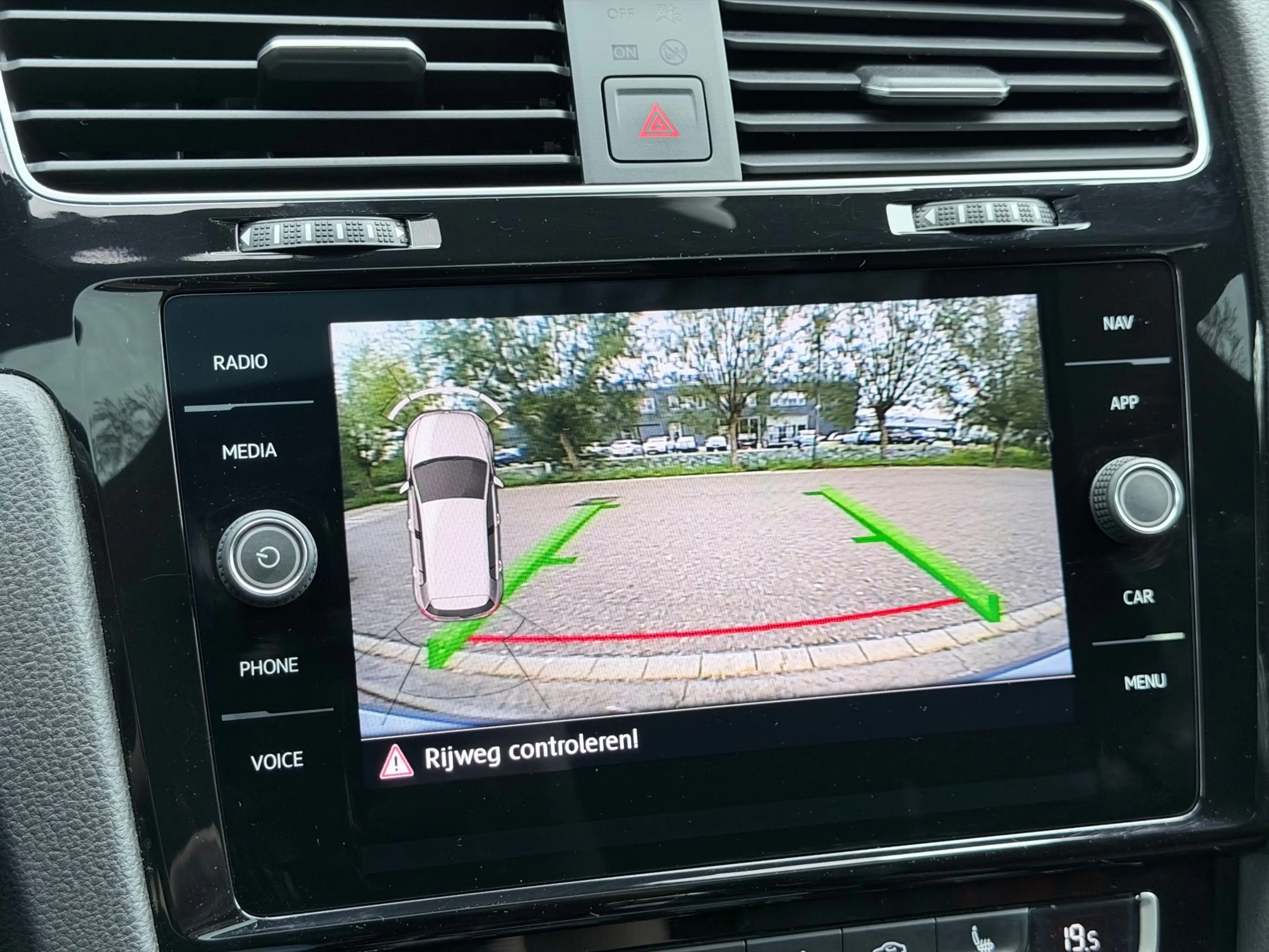 Volkswagen Golf GTI 2.0 TSI TCR Pano/Keyless/Camera — photo 20