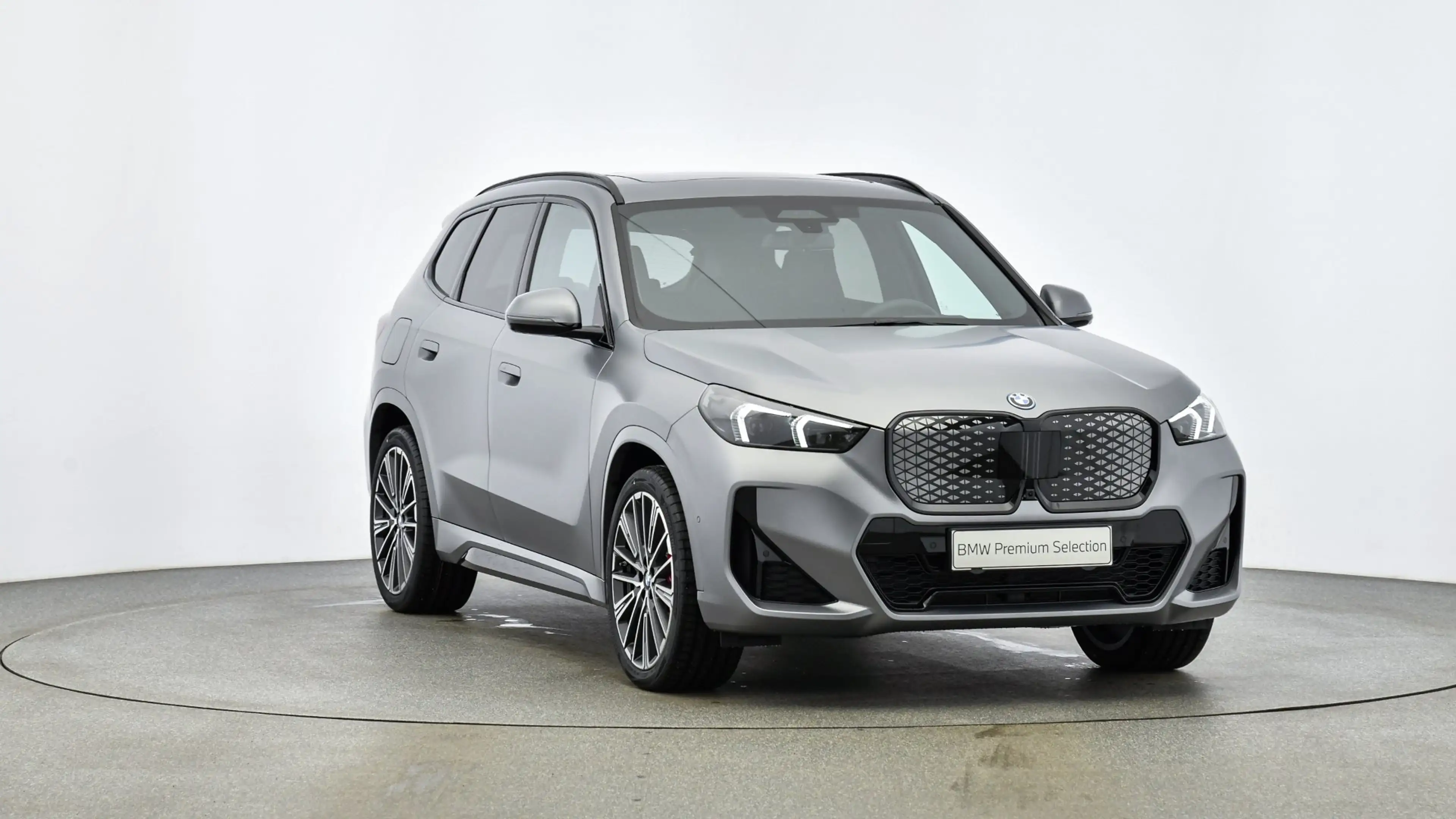 BMW iX1 eDrive20 M-Sportpaket Pro — photo 6