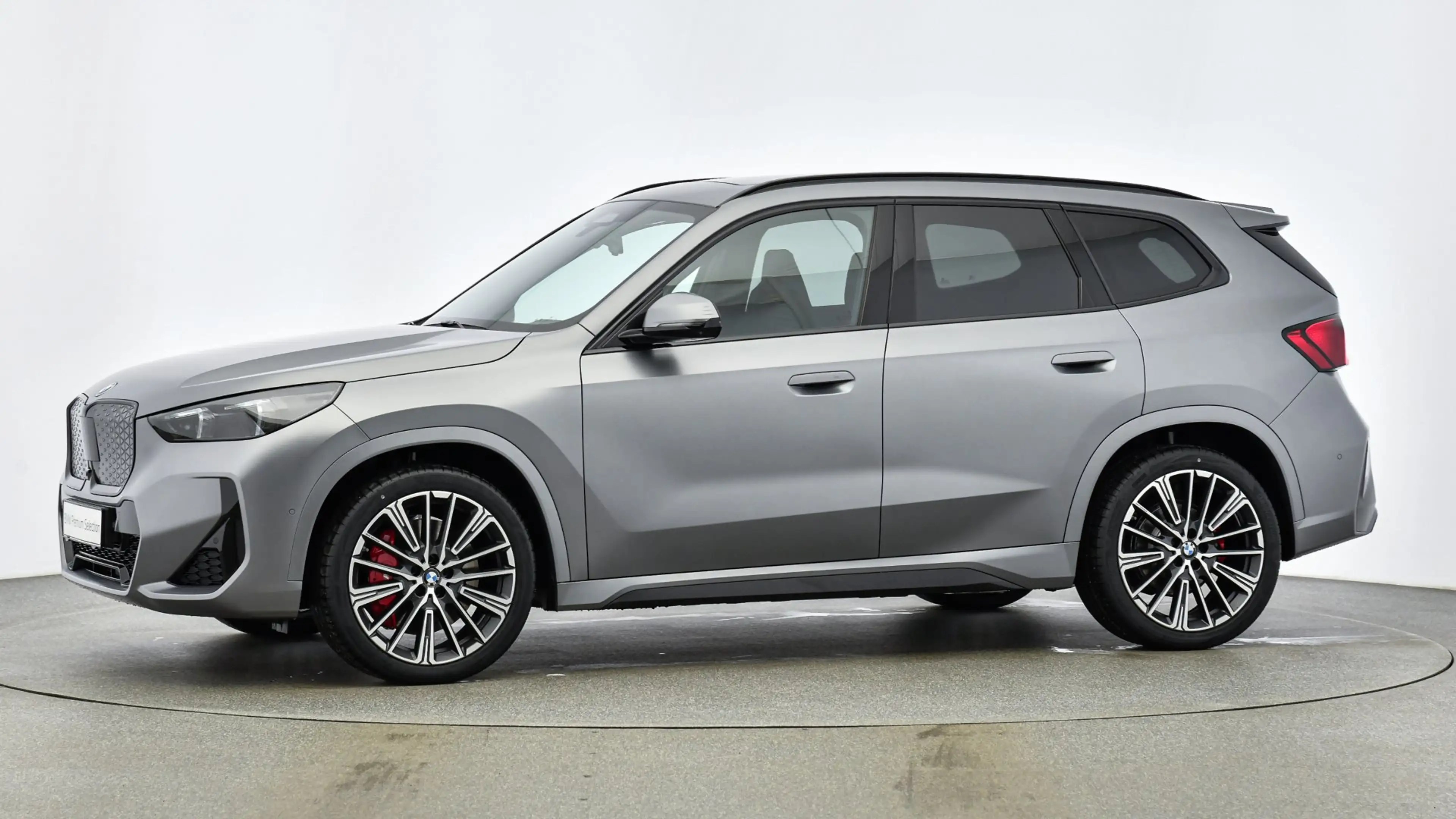 BMW iX1 eDrive20 M-Sportpaket Pro — photo 4
