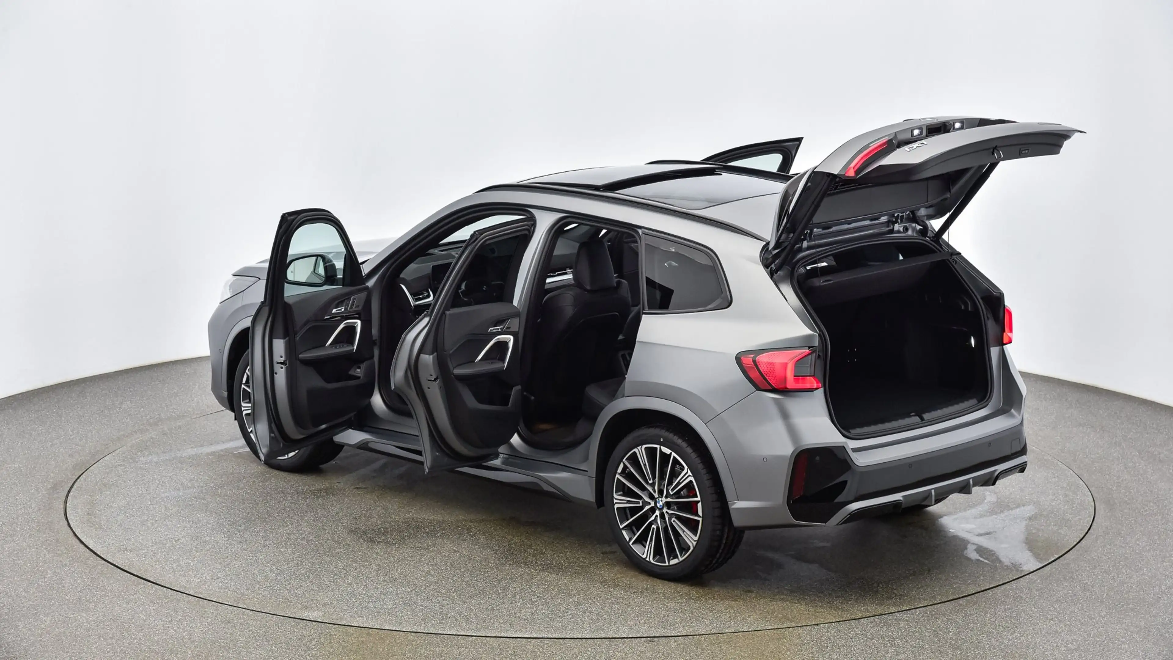 BMW iX1 eDrive20 M-Sportpaket Pro — photo 9