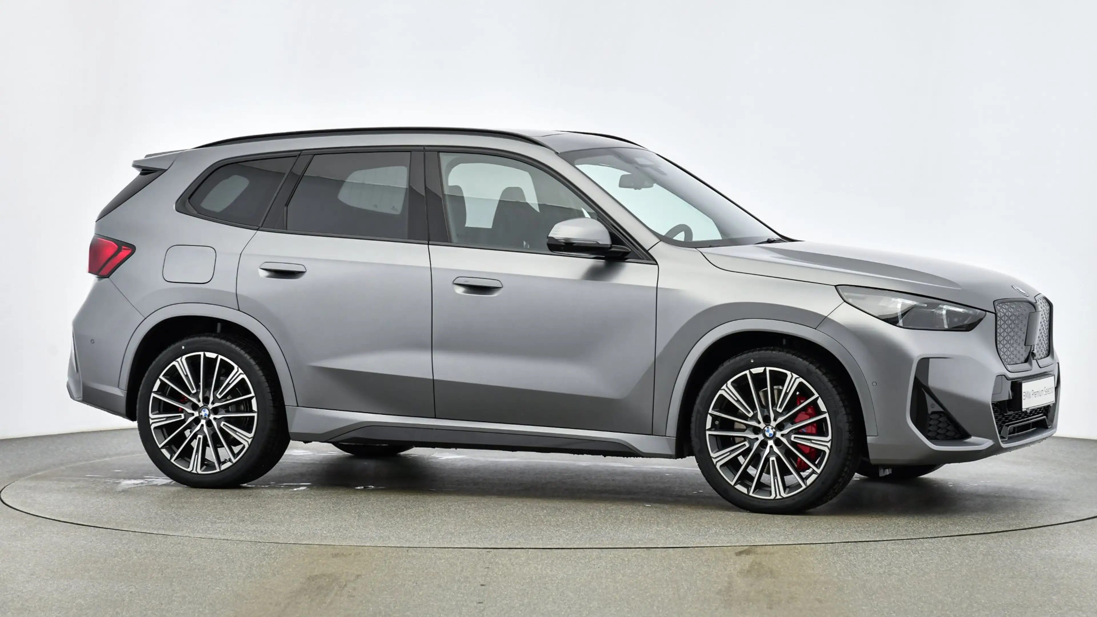 BMW iX1 eDrive20 M-Sportpaket Pro — photo 7