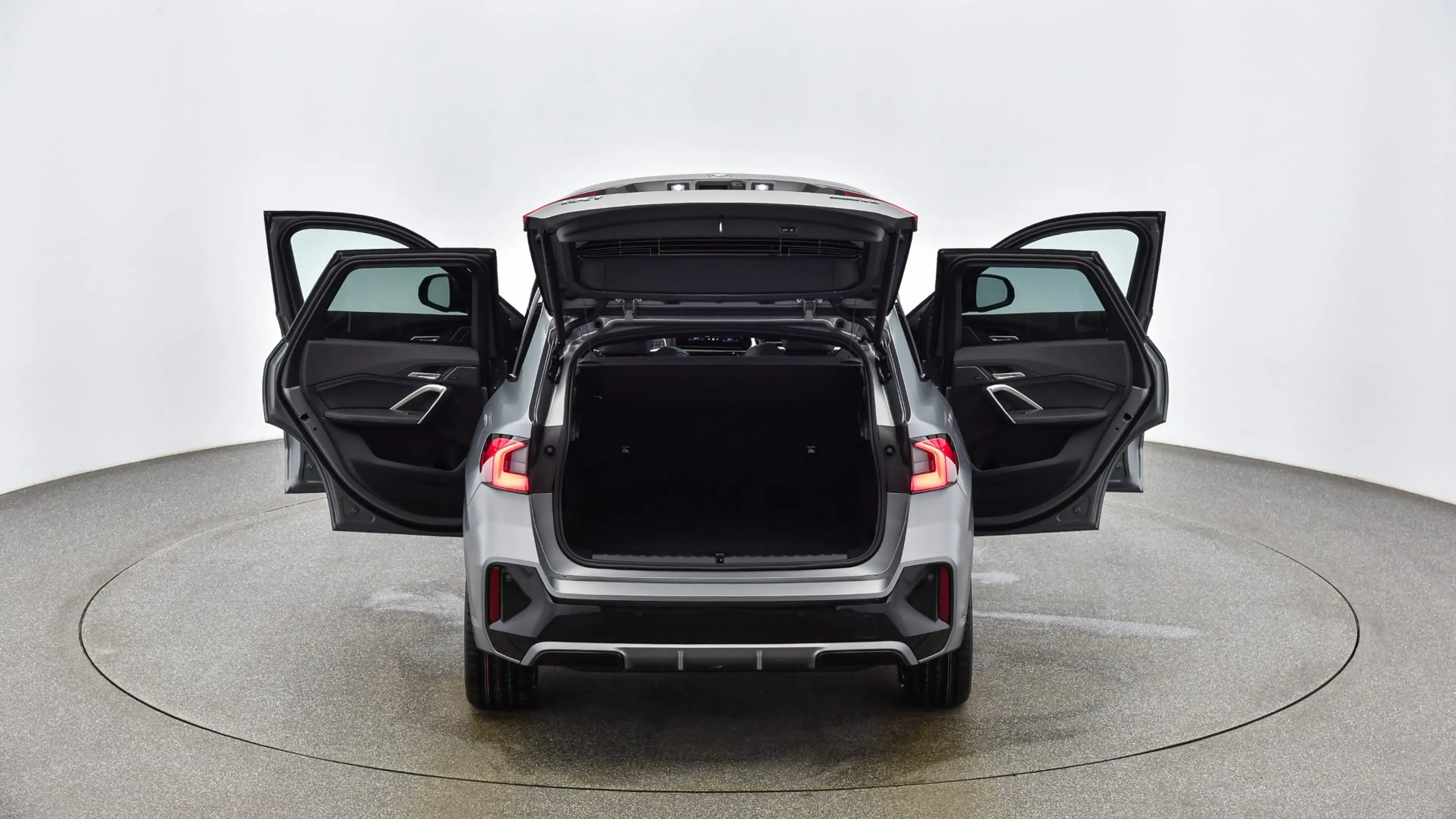 BMW iX1 eDrive20 M-Sportpaket Pro — photo 8